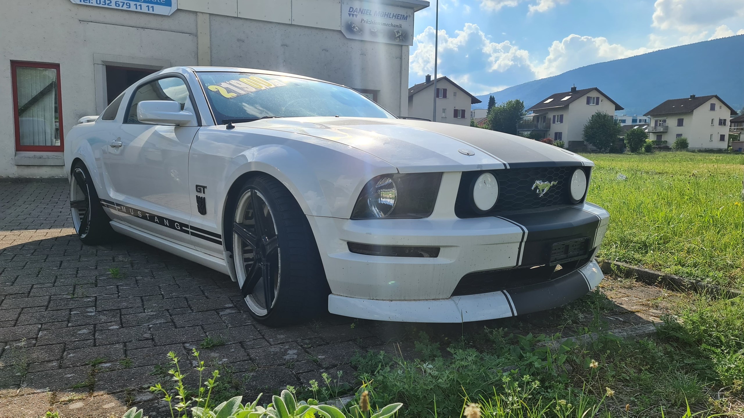 FORD MUSTANG GT