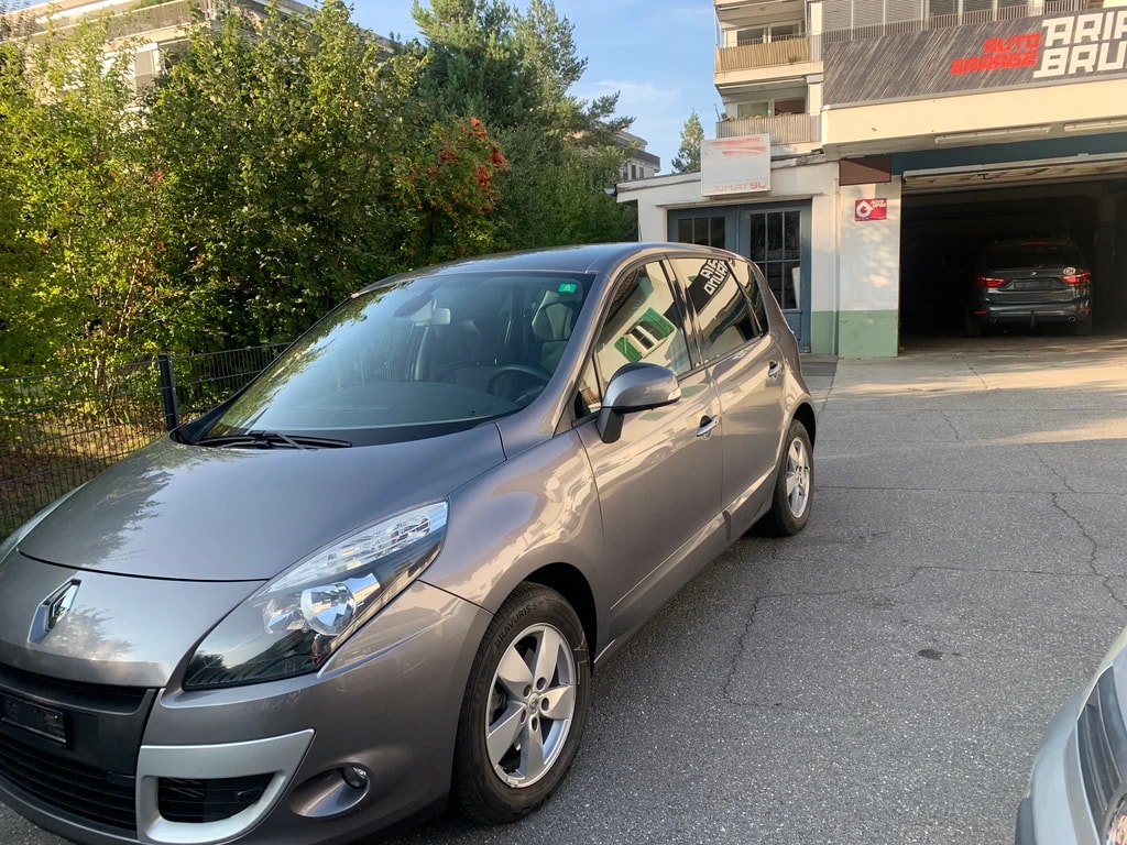 RENAULT Scénic 1.4 16V Turbo Dynamique