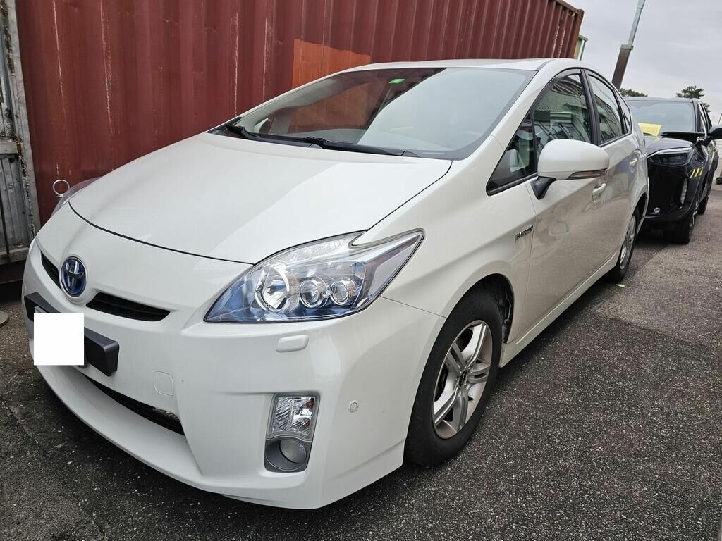 TOYOTA Prius 1.8 16V HSD Luna