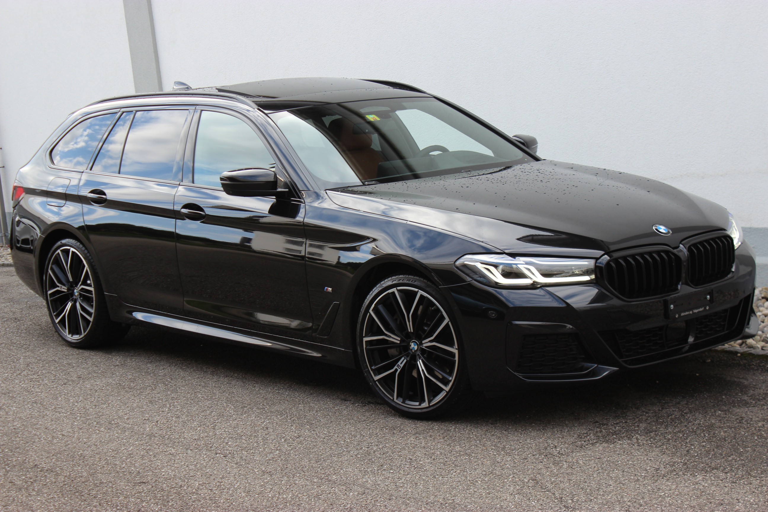 BMW 530d xDrive 48V Touring Pure M Sport *1.9%-LEASING*