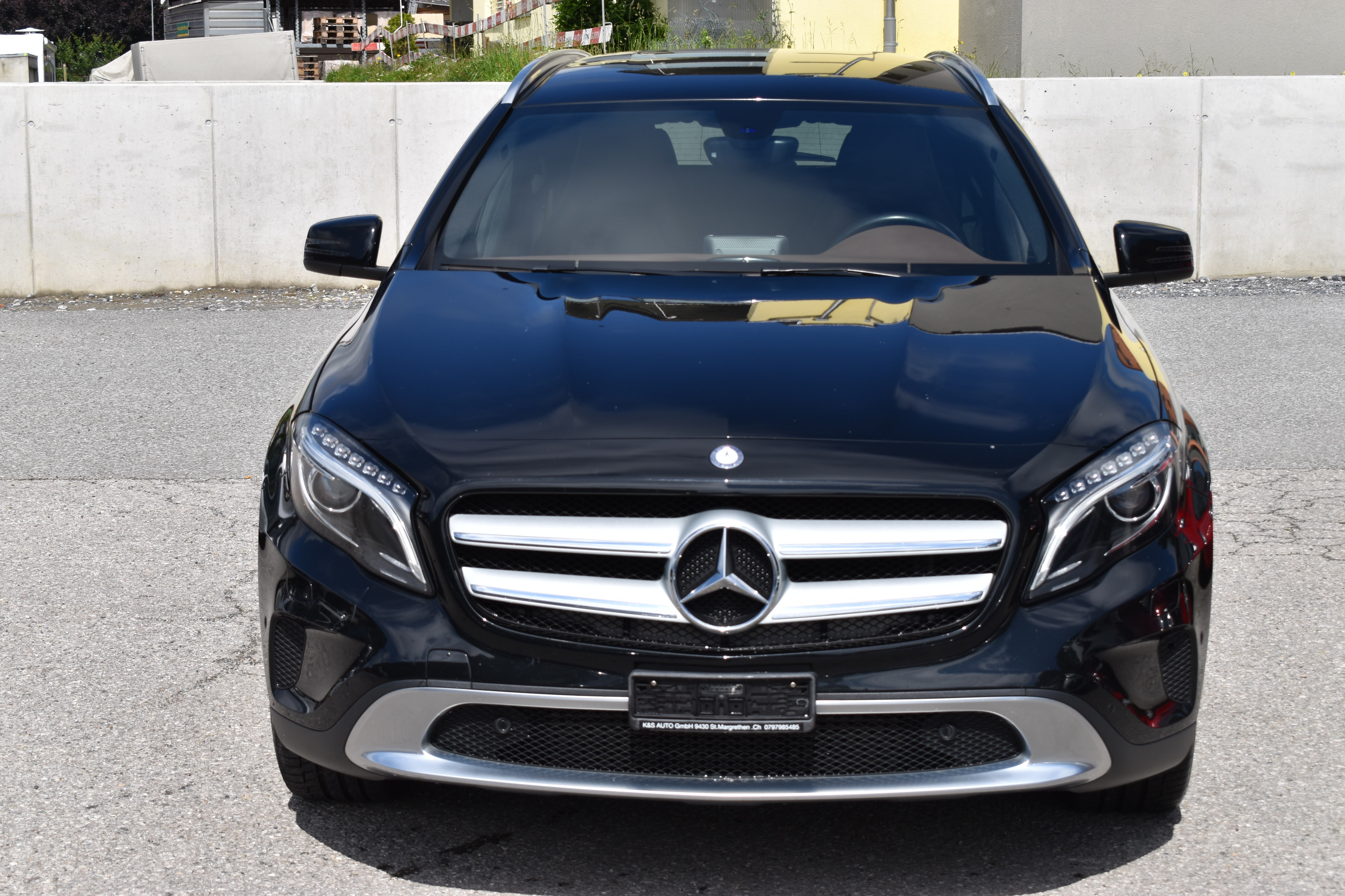 MERCEDES-BENZ GLA 200 CDI Swiss Star Edition Urban 4Matic 7G-DCT