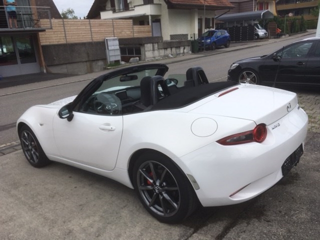 MAZDA MX-5 SKYACTIV-G 131 Revolution