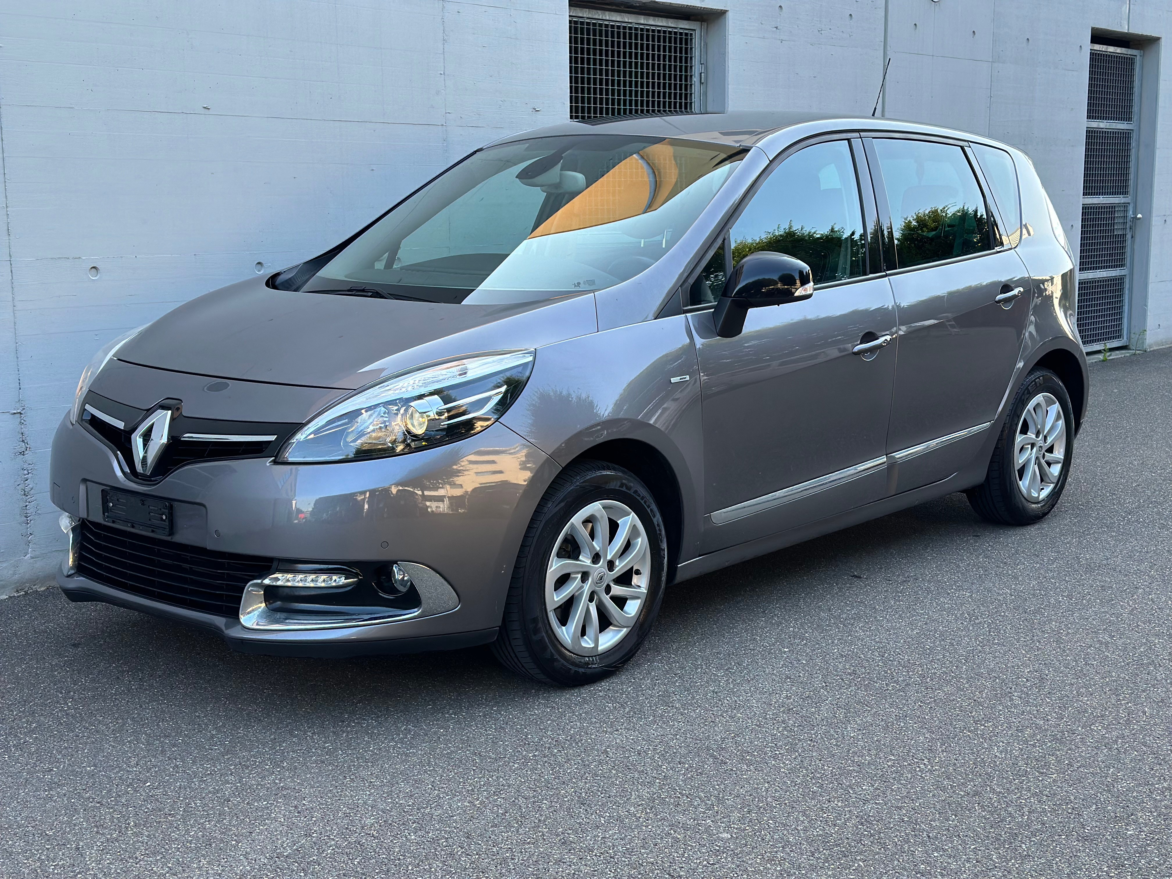 RENAULT Scénic 1.2 16V Turbo Bose