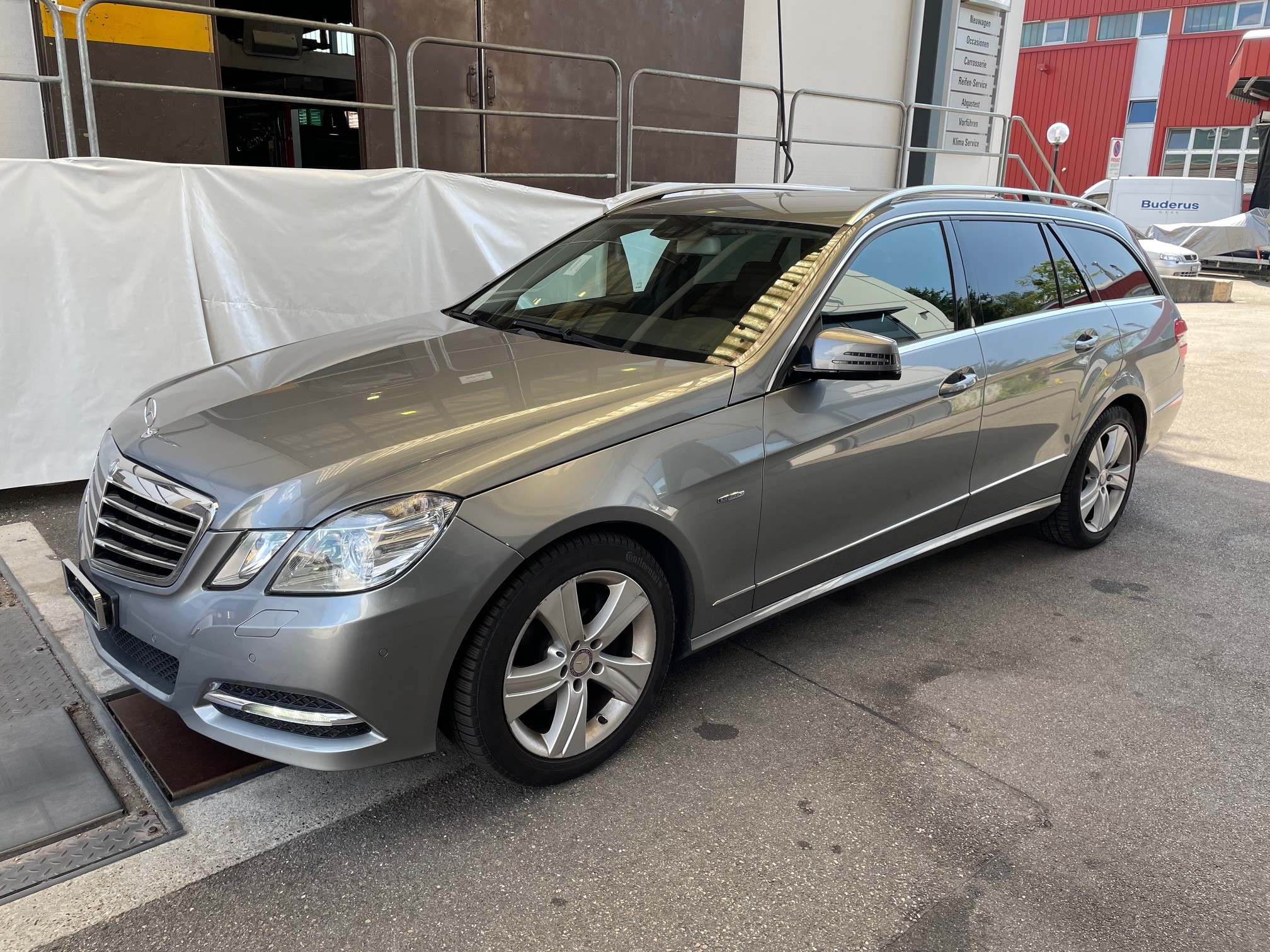 MERCEDES-BENZ E 350 CGI BlueEfficiency Avantgarde 7G-Tronic