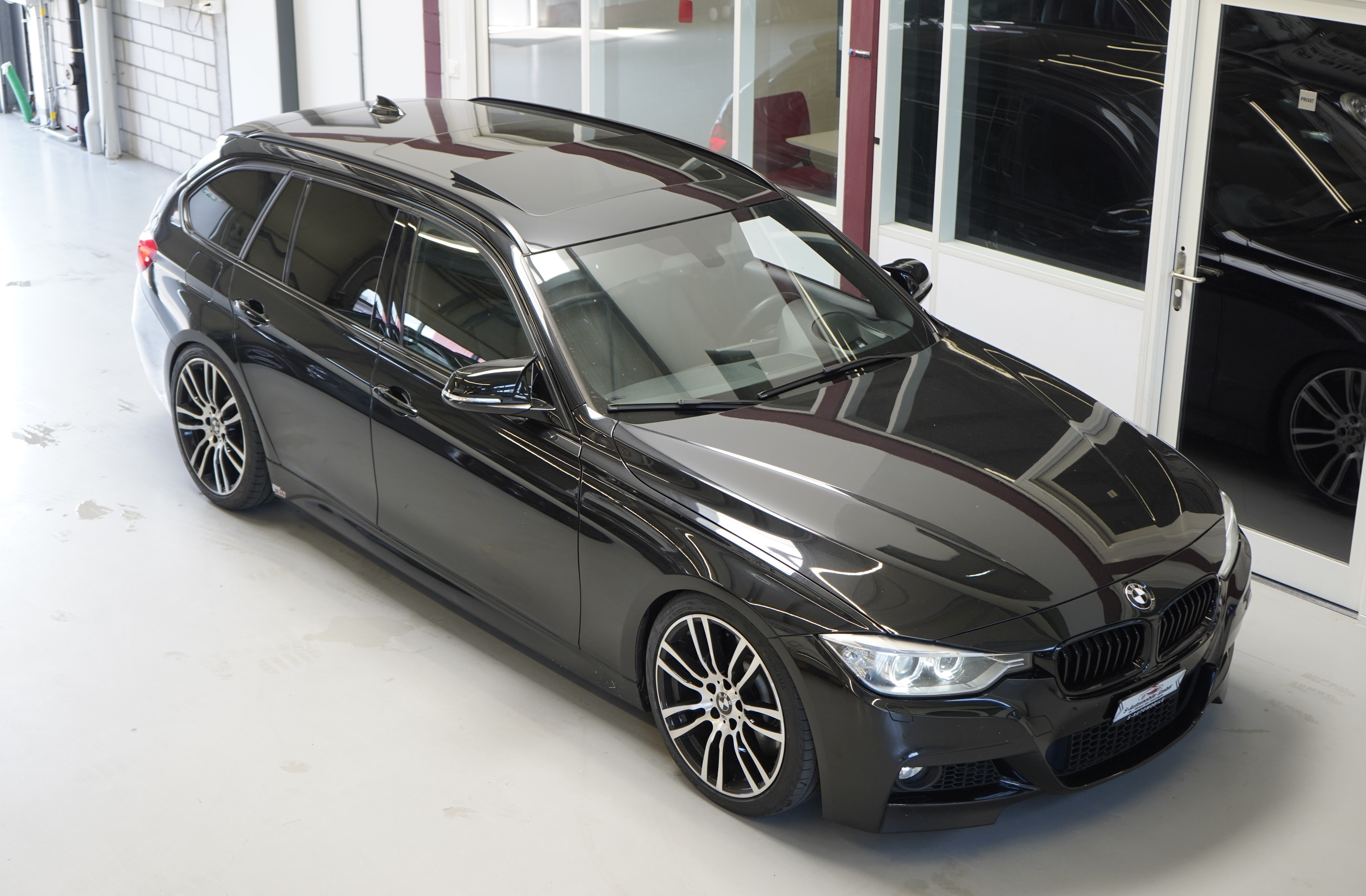 BMW 335i xDrive Touring Steptronic