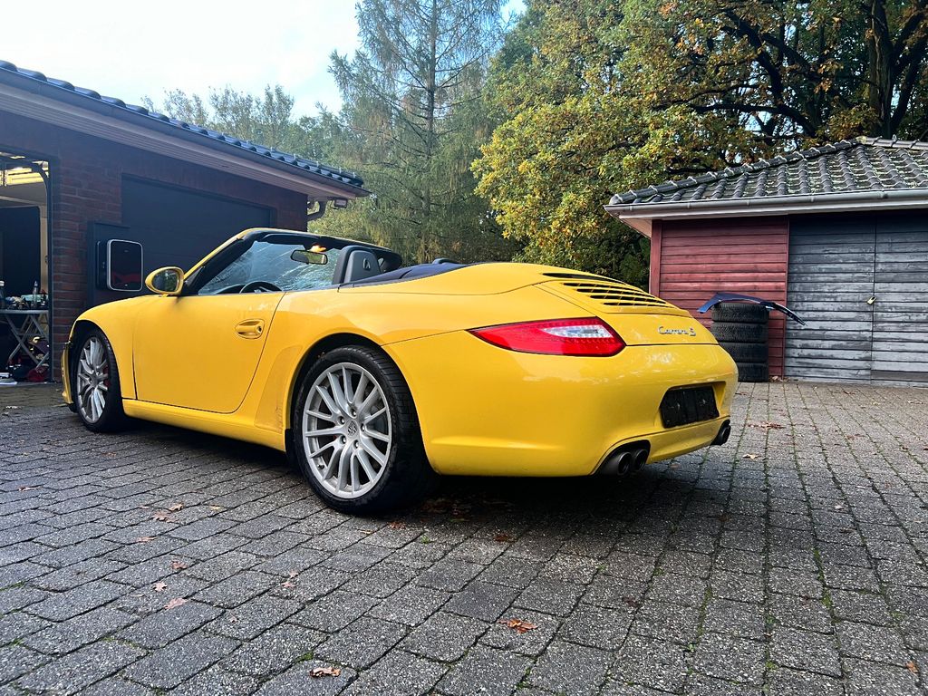 PORSCHE 911 Cabrio Carrera S