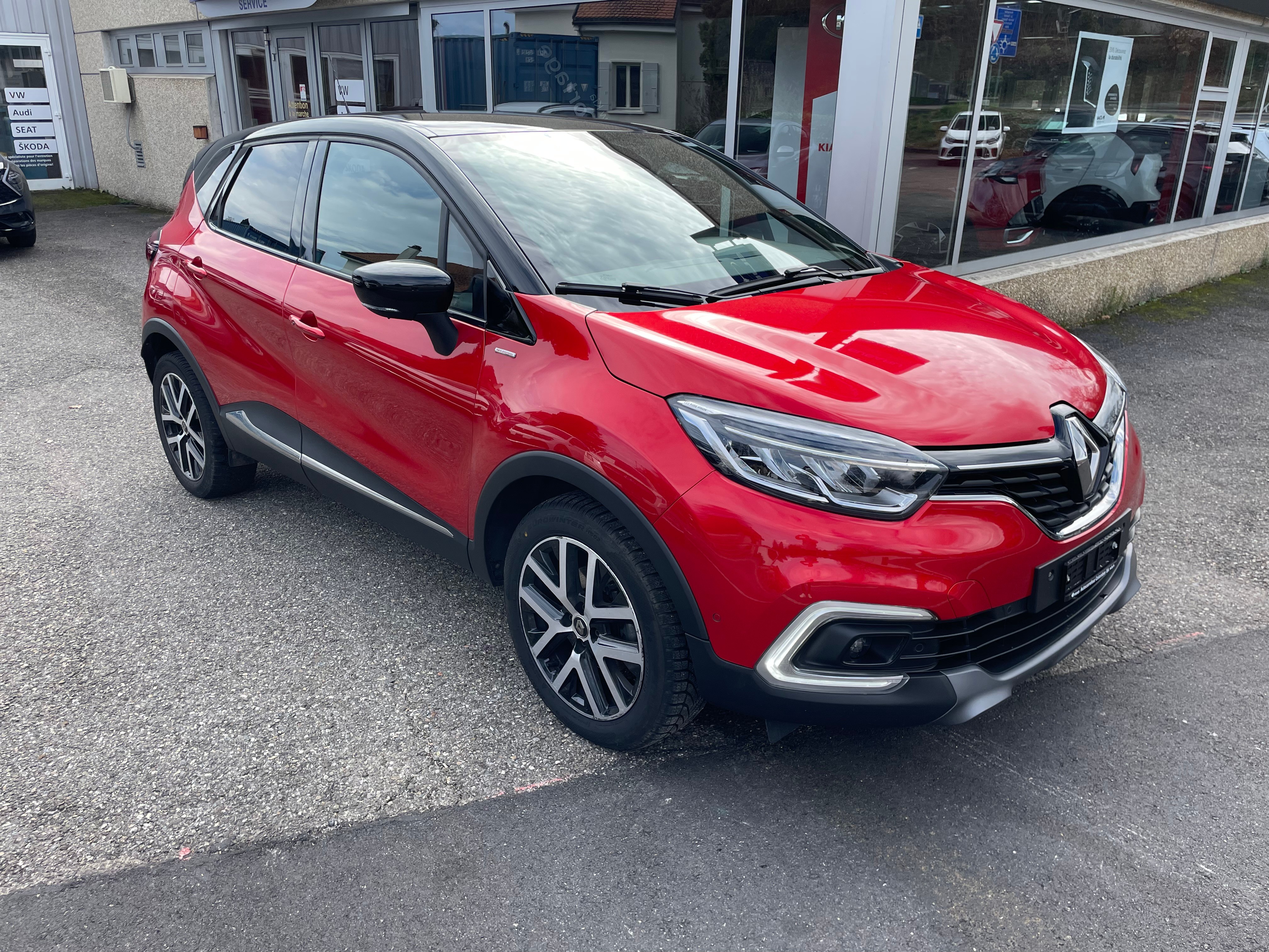 RENAULT Captur 1.3 T 16V Red Edition EDC