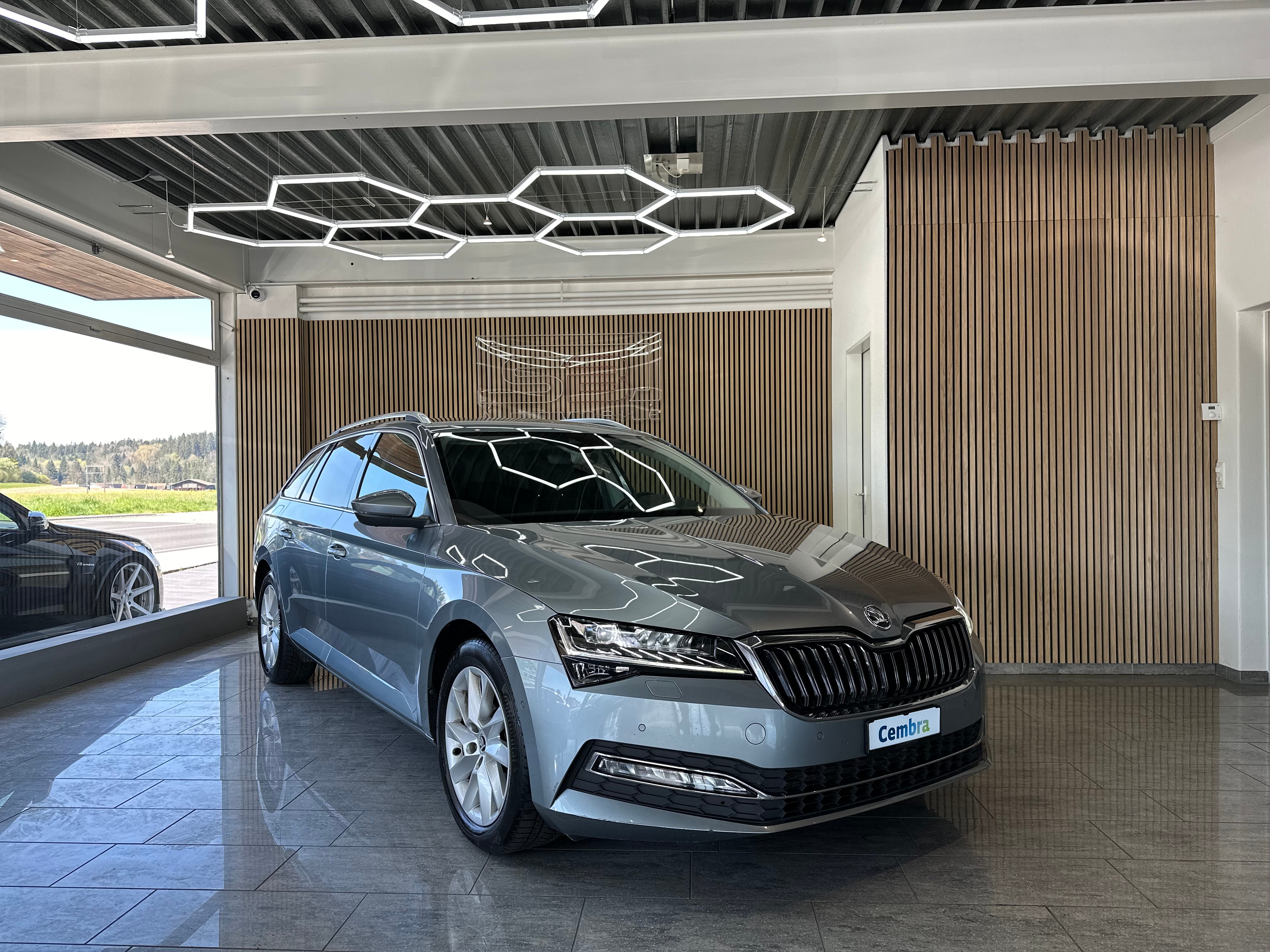 SKODA Superb Combi 2.0 TDi Style DSG