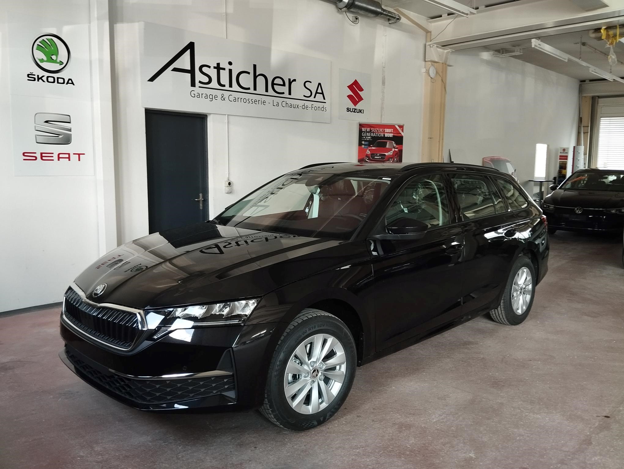 SKODA Octavia Combi 1.5 TSI mHEV DSG Selection