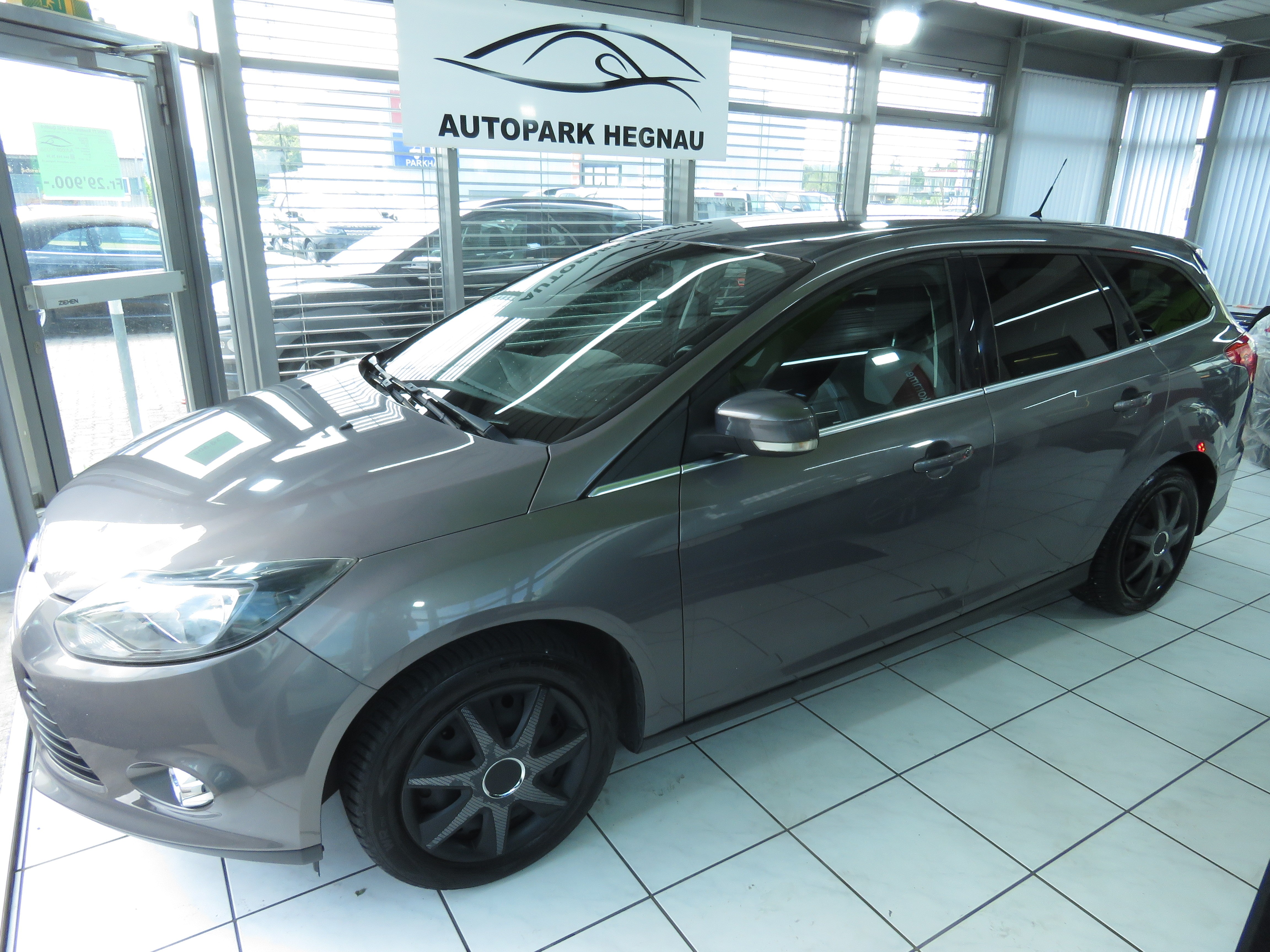 FORD Focus 1.6 SCTi Trend