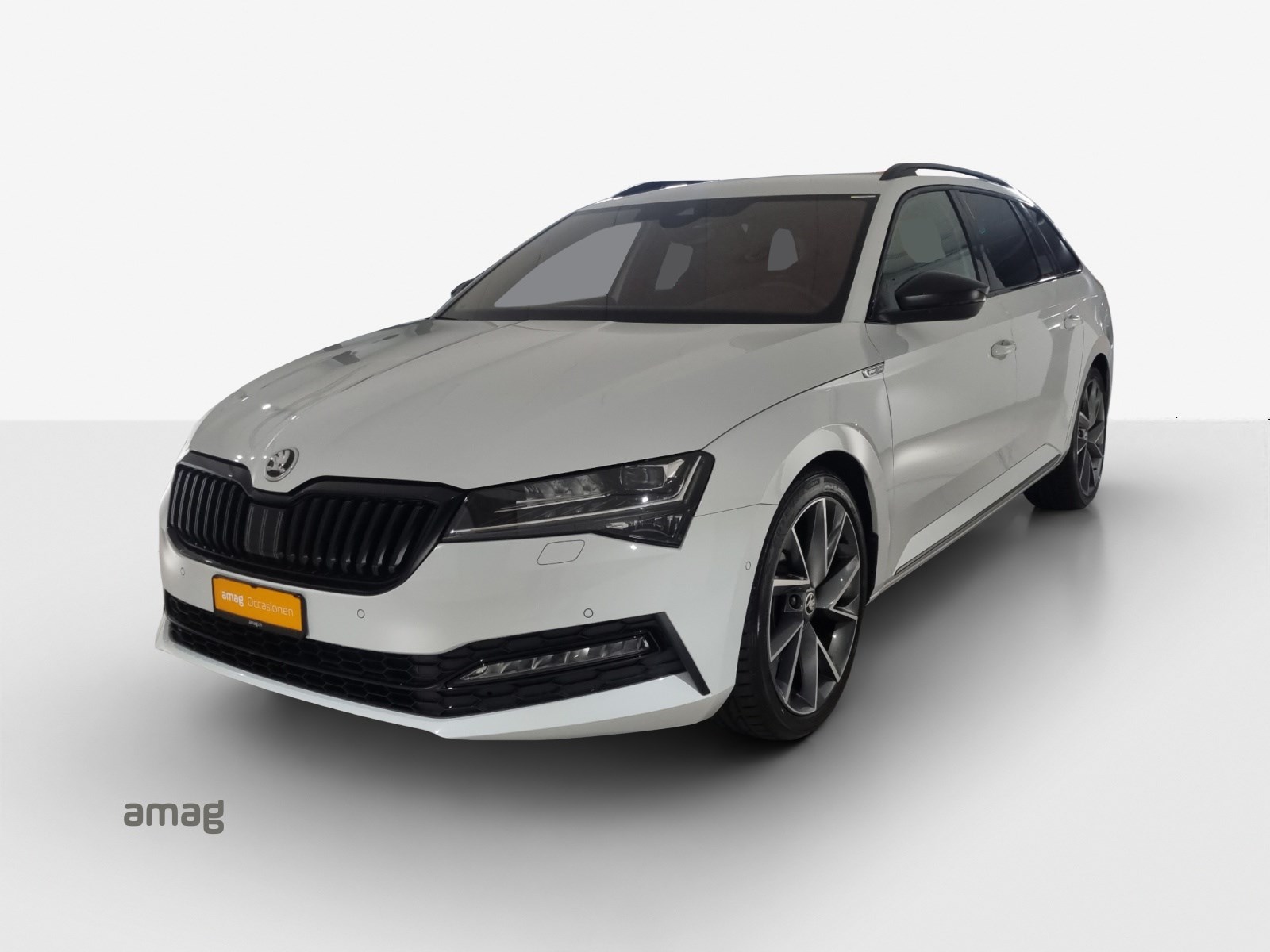 SKODA Superb Combi 2.0 TDi SportLine 4x4 DSG