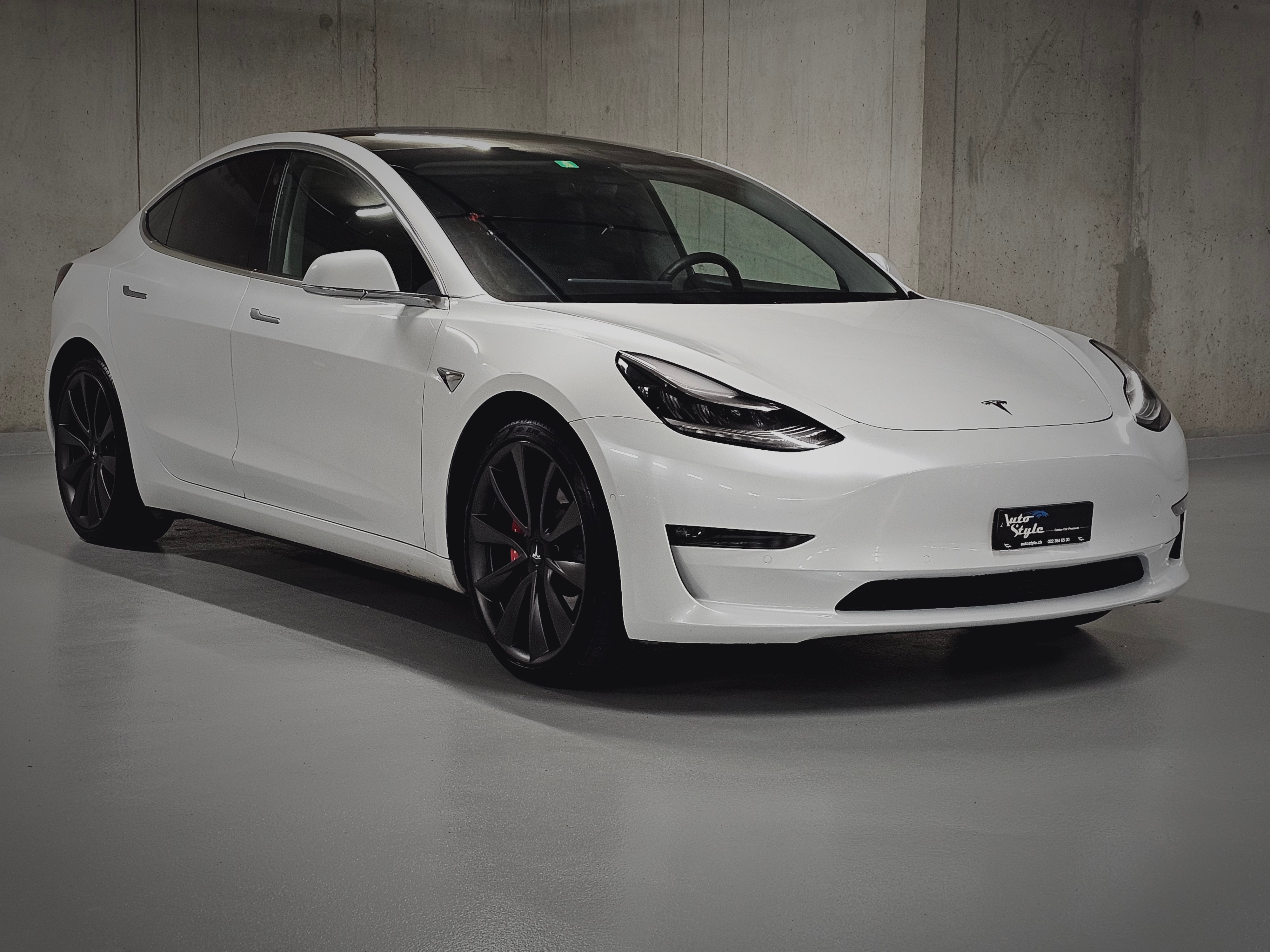 TESLA Model 3 Performance Dual Motor AWD