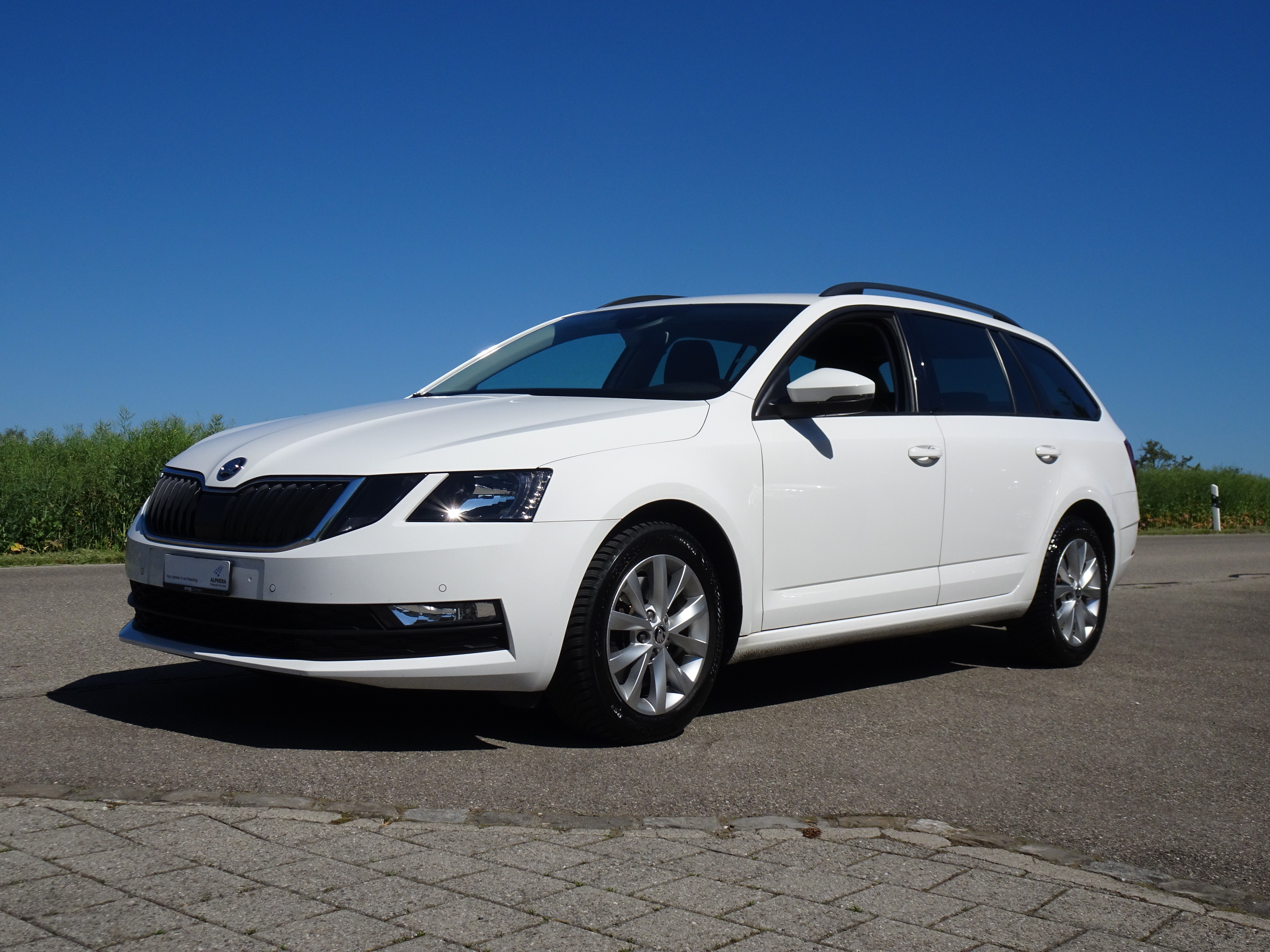 SKODA Octavia Combi 2.0 TSI Ambition DSG