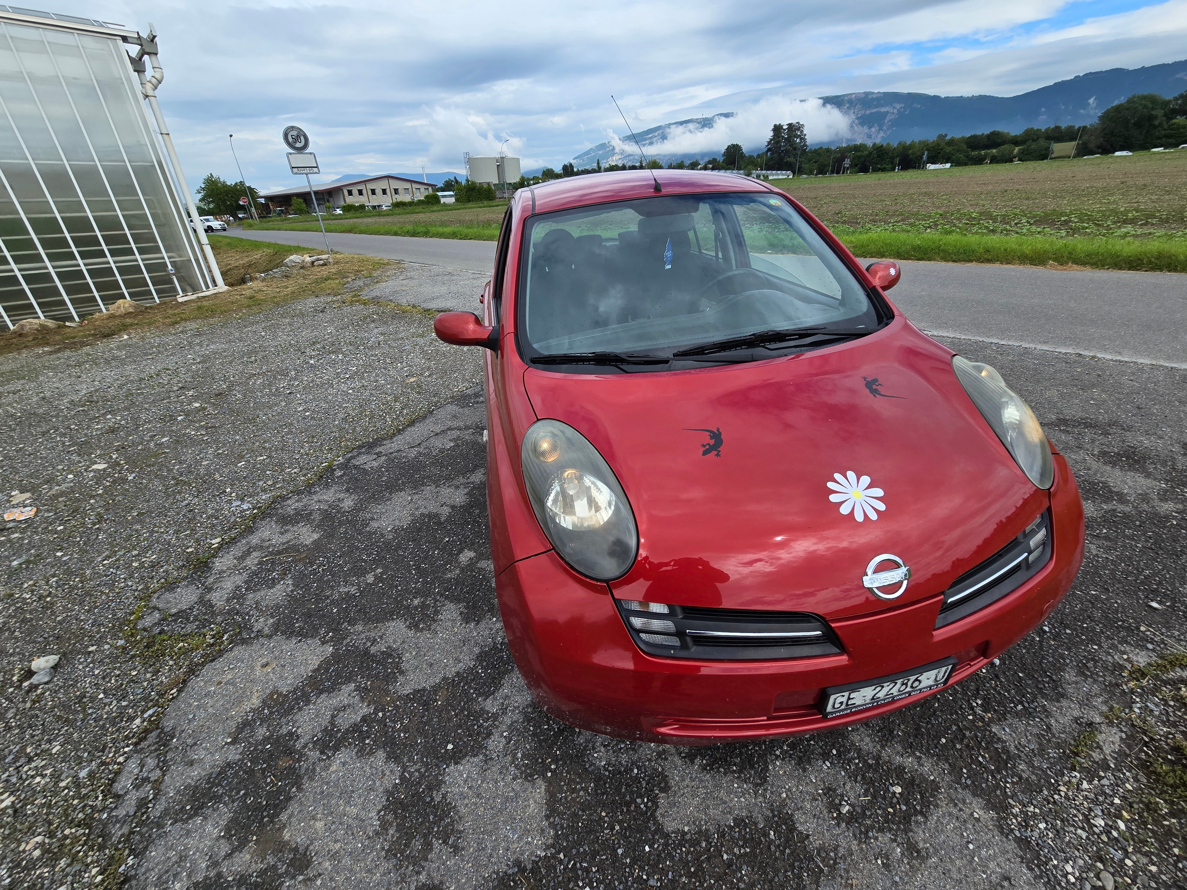 NISSAN Micra 1.2 helvetic.com