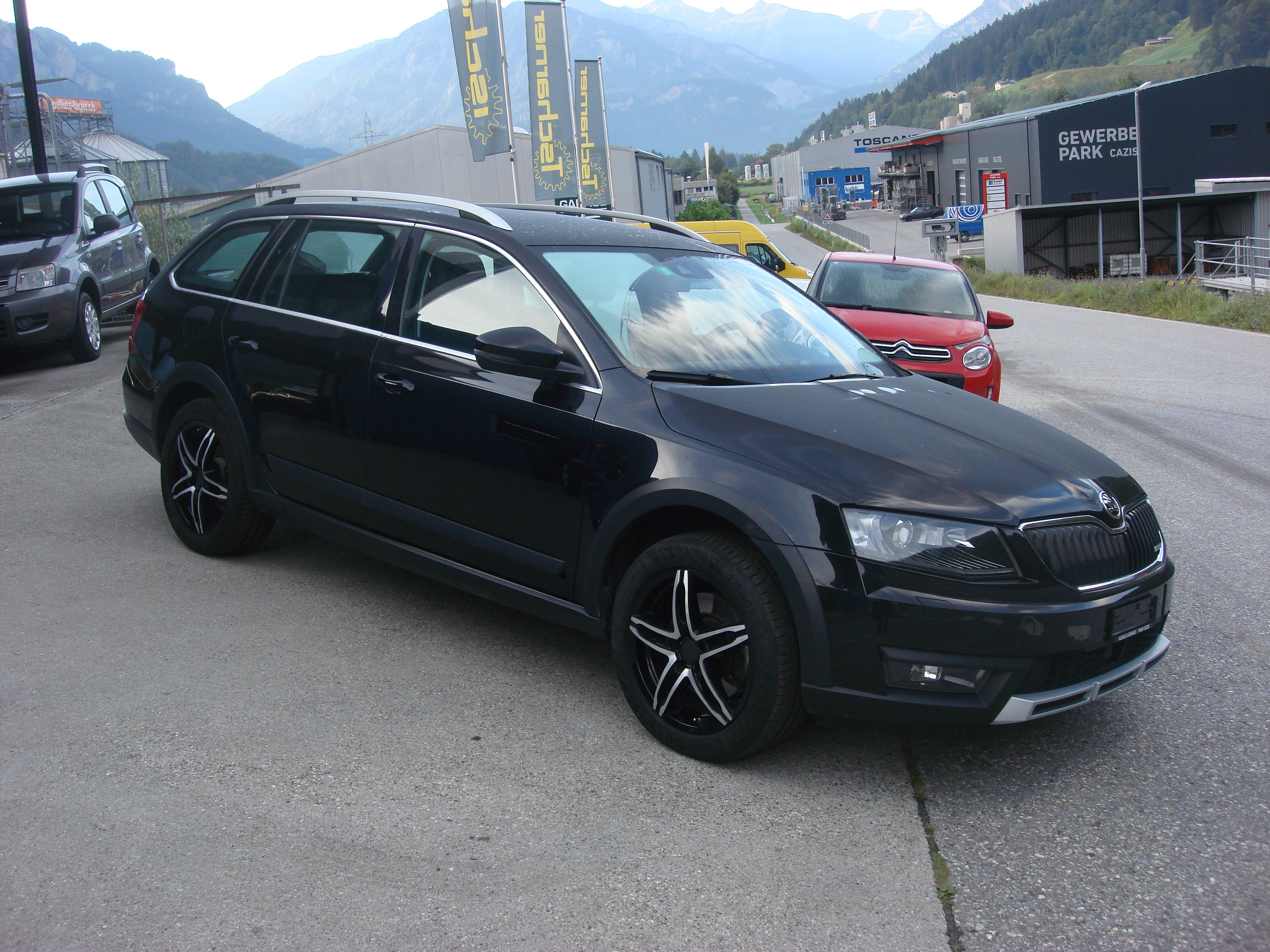 SKODA Octavia Combi 2.0 TDI Scout 4x4 DSG