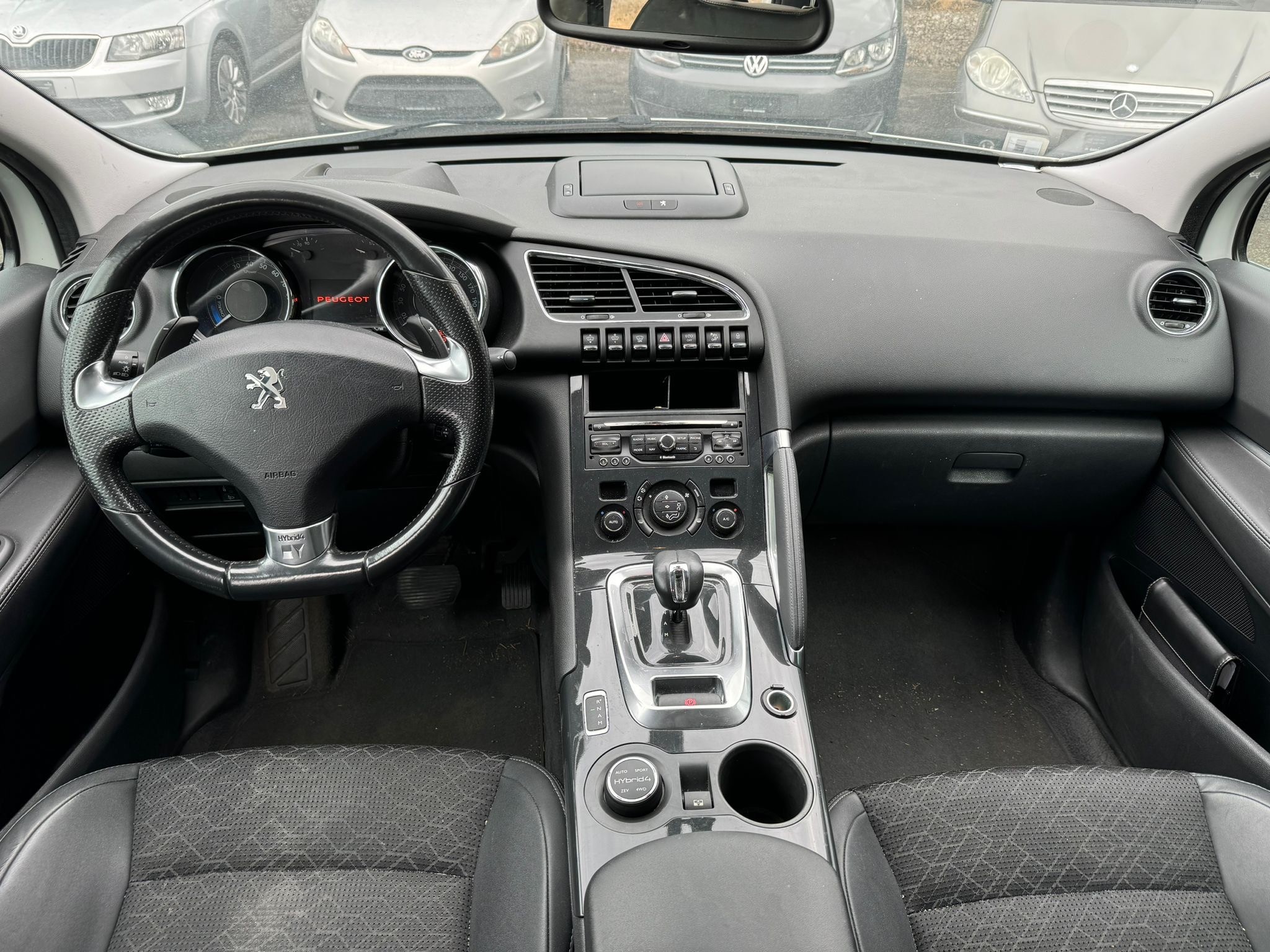 PEUGEOT 3008 HYbrid4 2.0 HDI ETG6