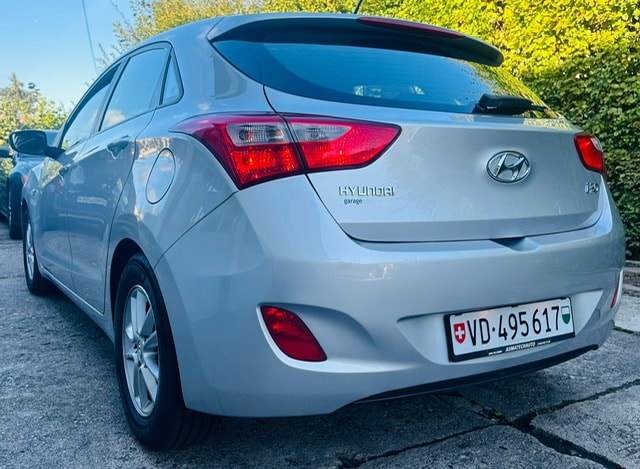 HYUNDAI i30 1.6 CRDi Origo