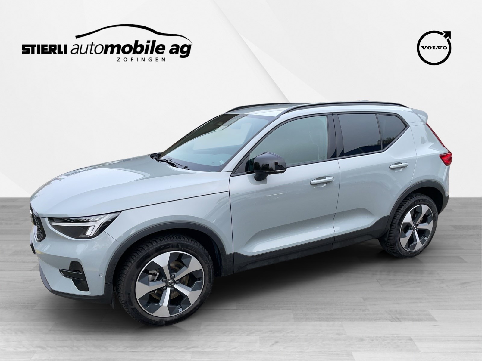 VOLVO XC40 2.0 B3 MH Plus Dark