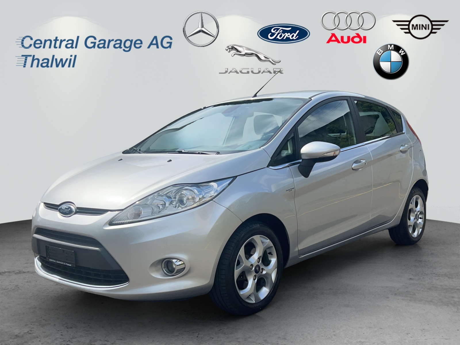 FORD Fiesta 1.4 16V Titanium Automatic