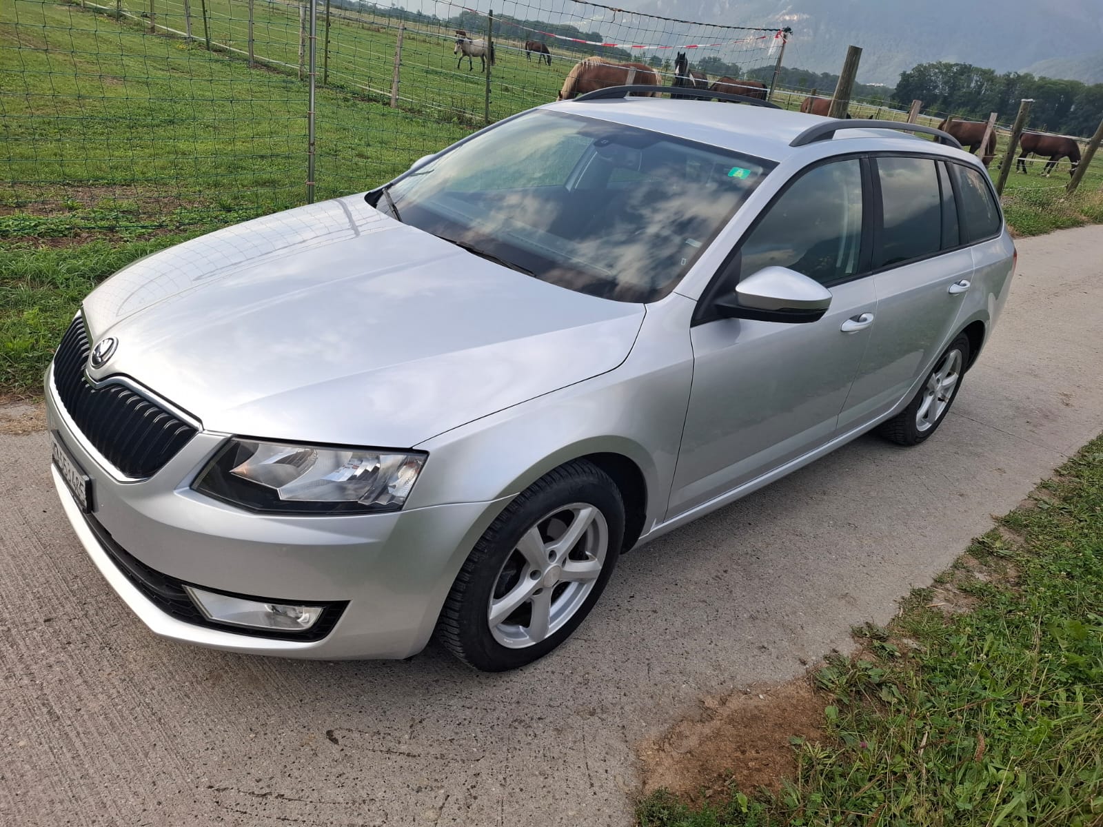 SKODA Octavia Combi 1.6 TDI Elegance DSG