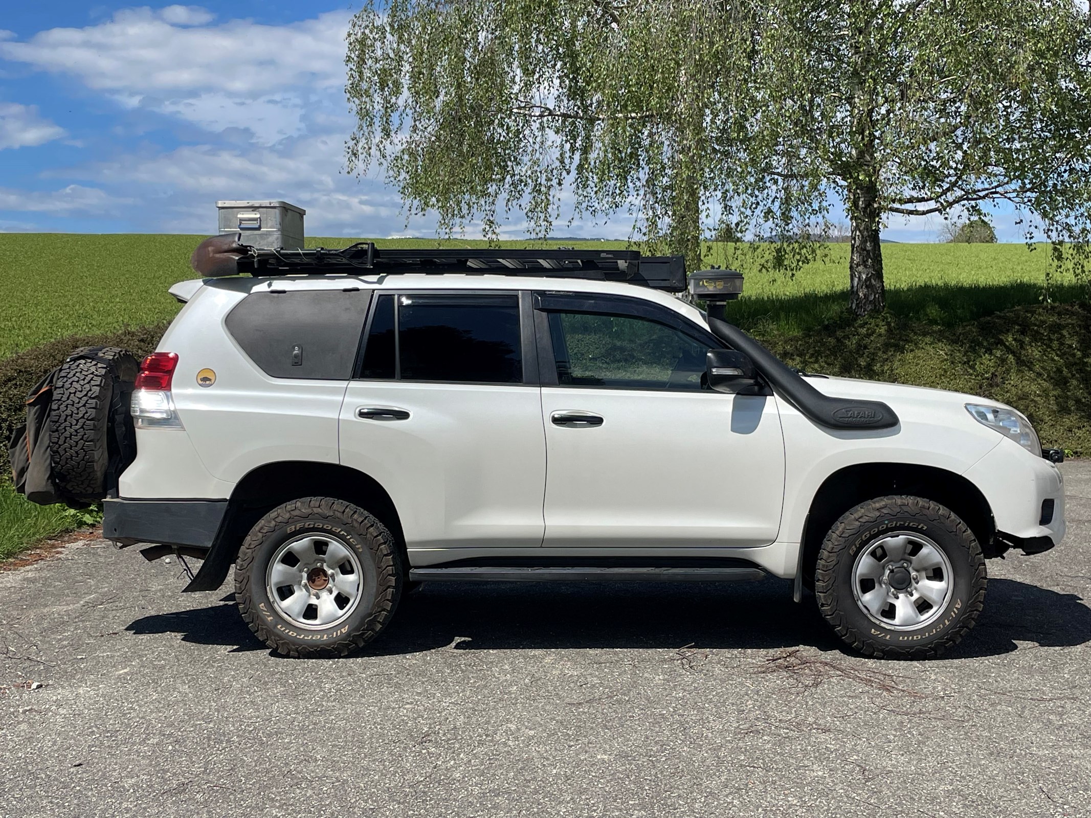 TOYOTA LAND CRUISER 3.0