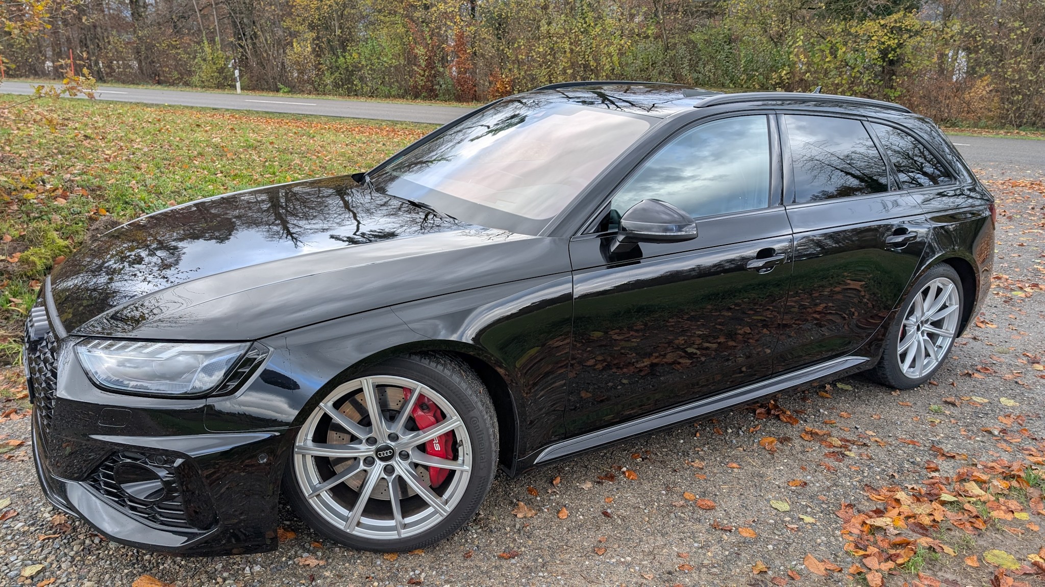 AUDI RS4 Avant quattro tiptronic