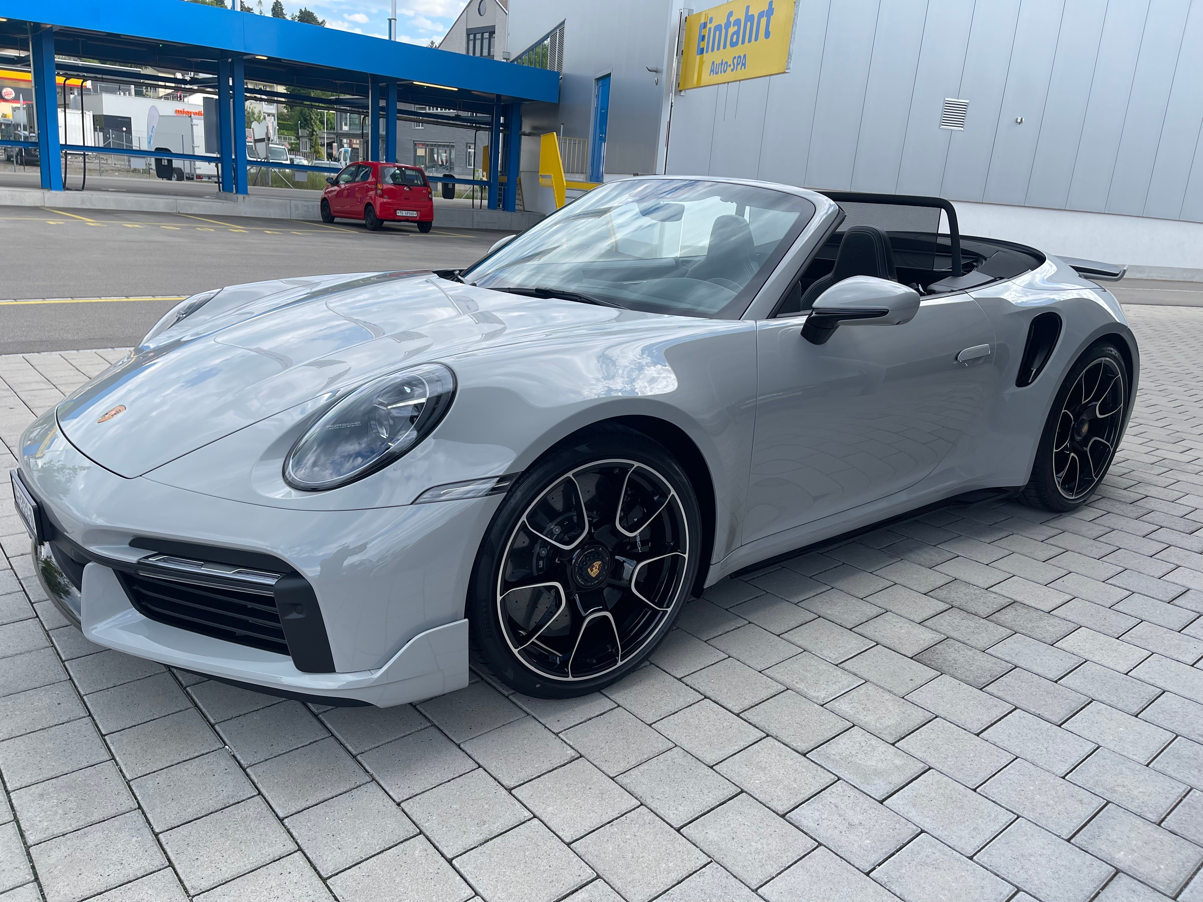 PORSCHE 911 Turbo S Cabriolet *Sportdesing Paket*