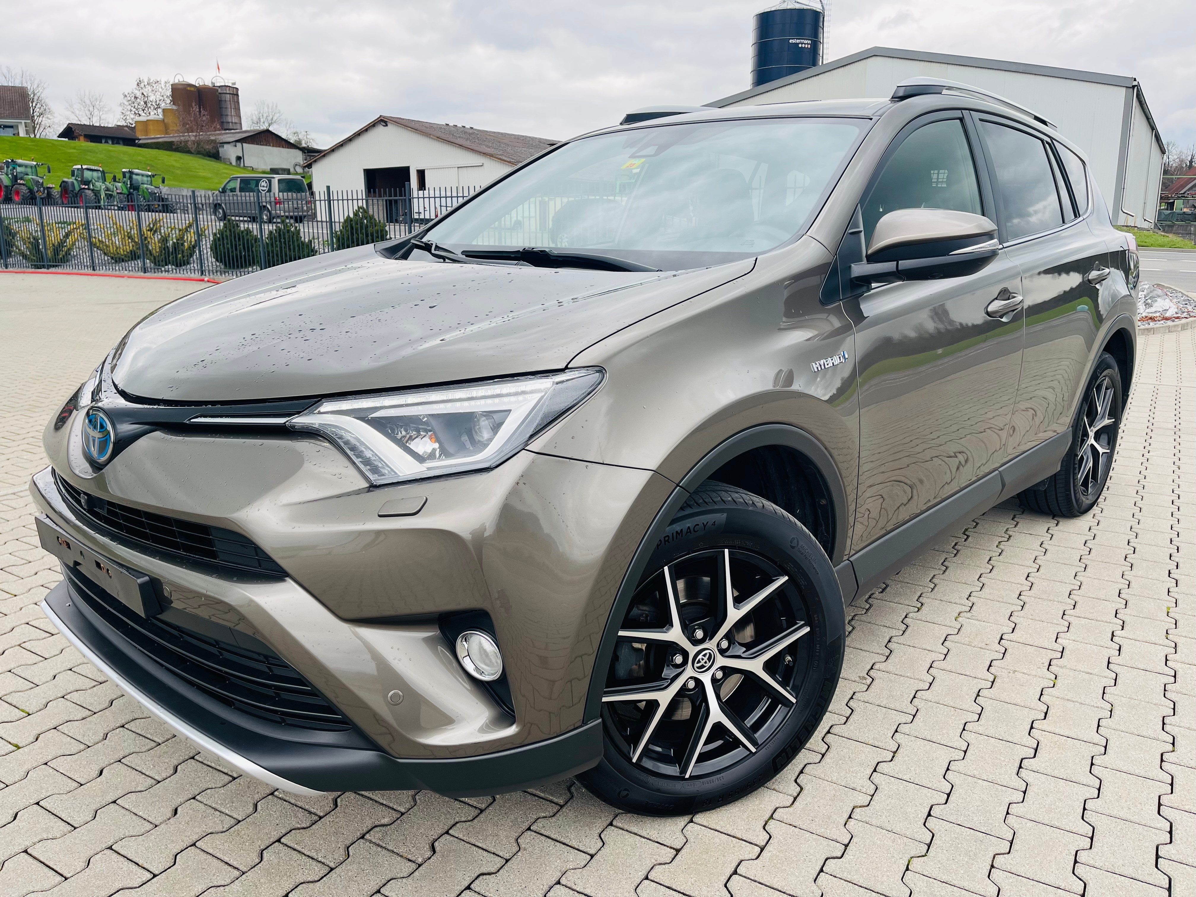 TOYOTA RAV-4 2.5 HSD Sol e-CVT