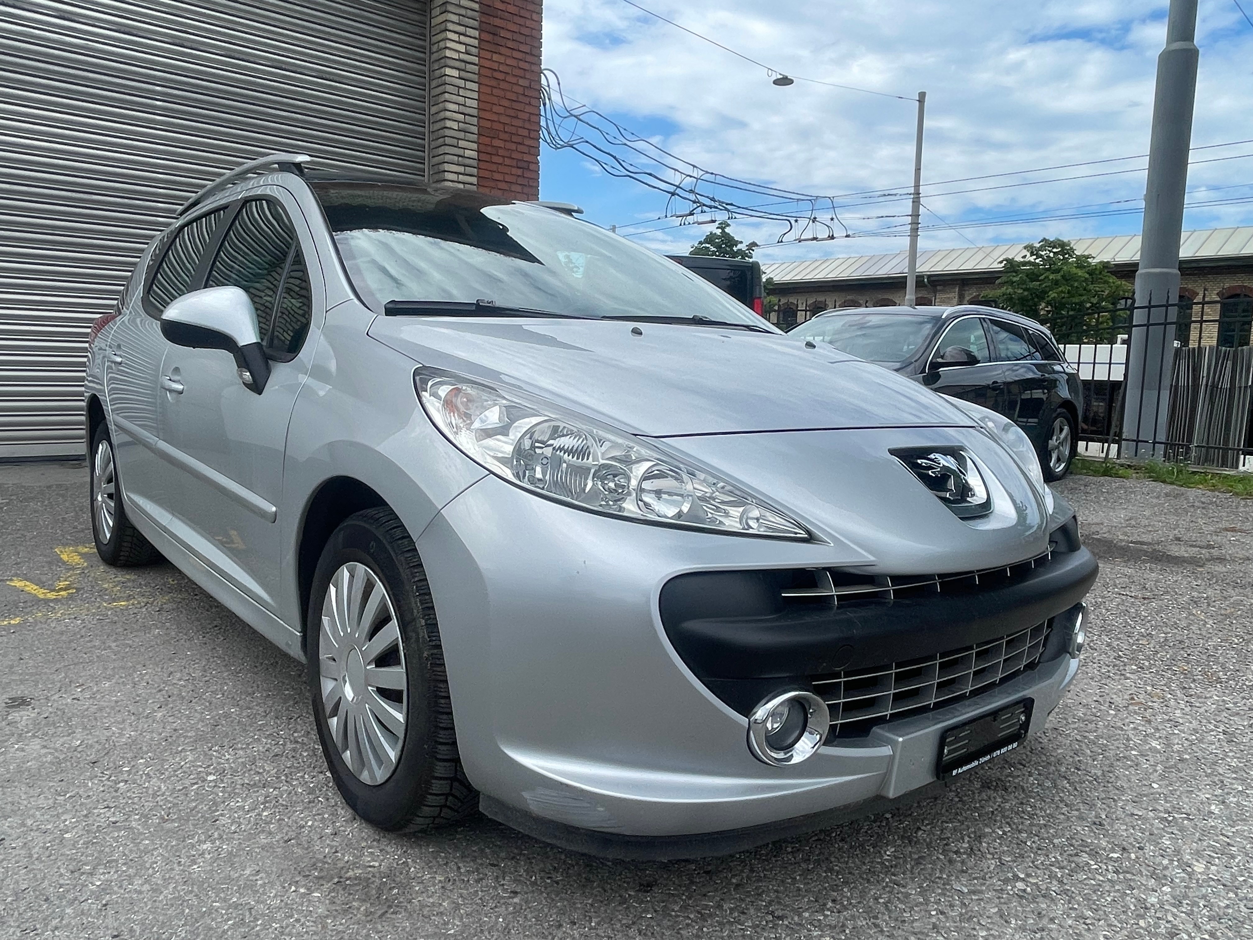 PEUGEOT 207 SW 1.6 16V Trendy Automatic