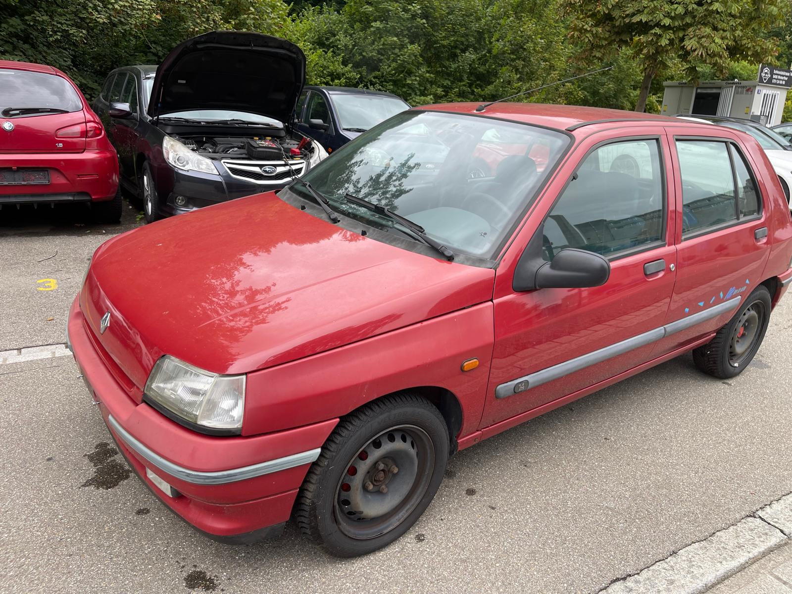 RENAULT CLIO