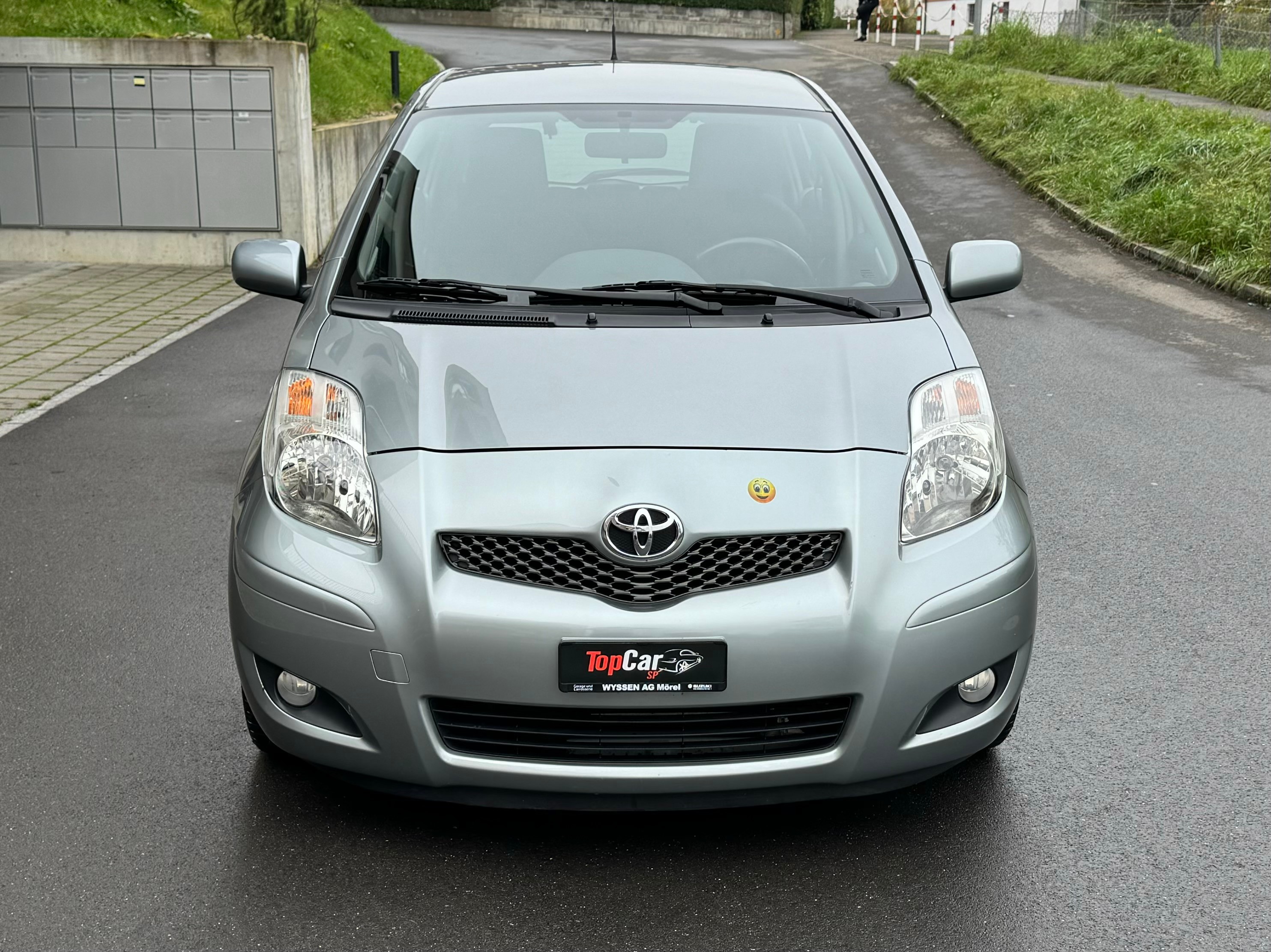 TOYOTA Yaris 1.33 Linea Sol Premium