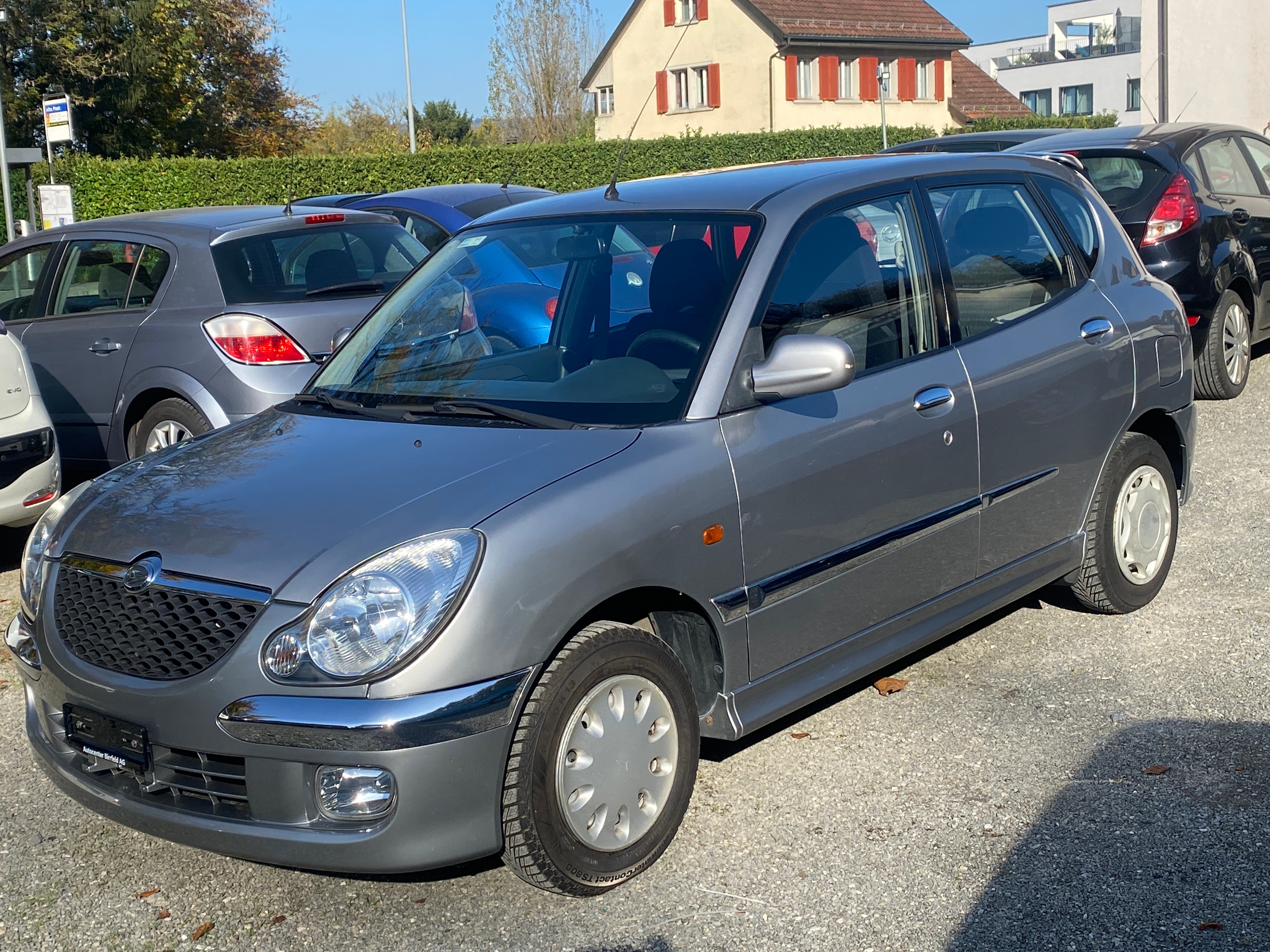 DAIHATSU SIRION