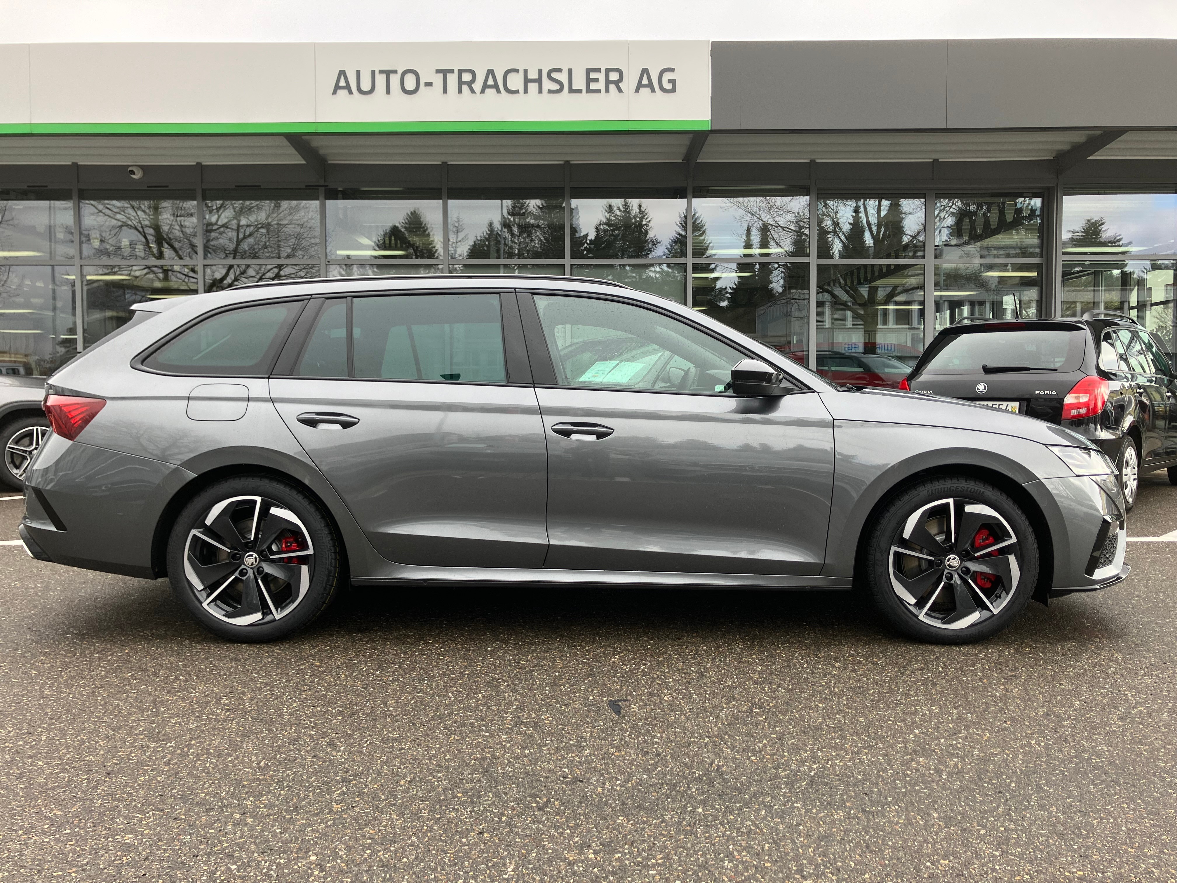 SKODA Octavia Combi 2.0 TSI DSG RS