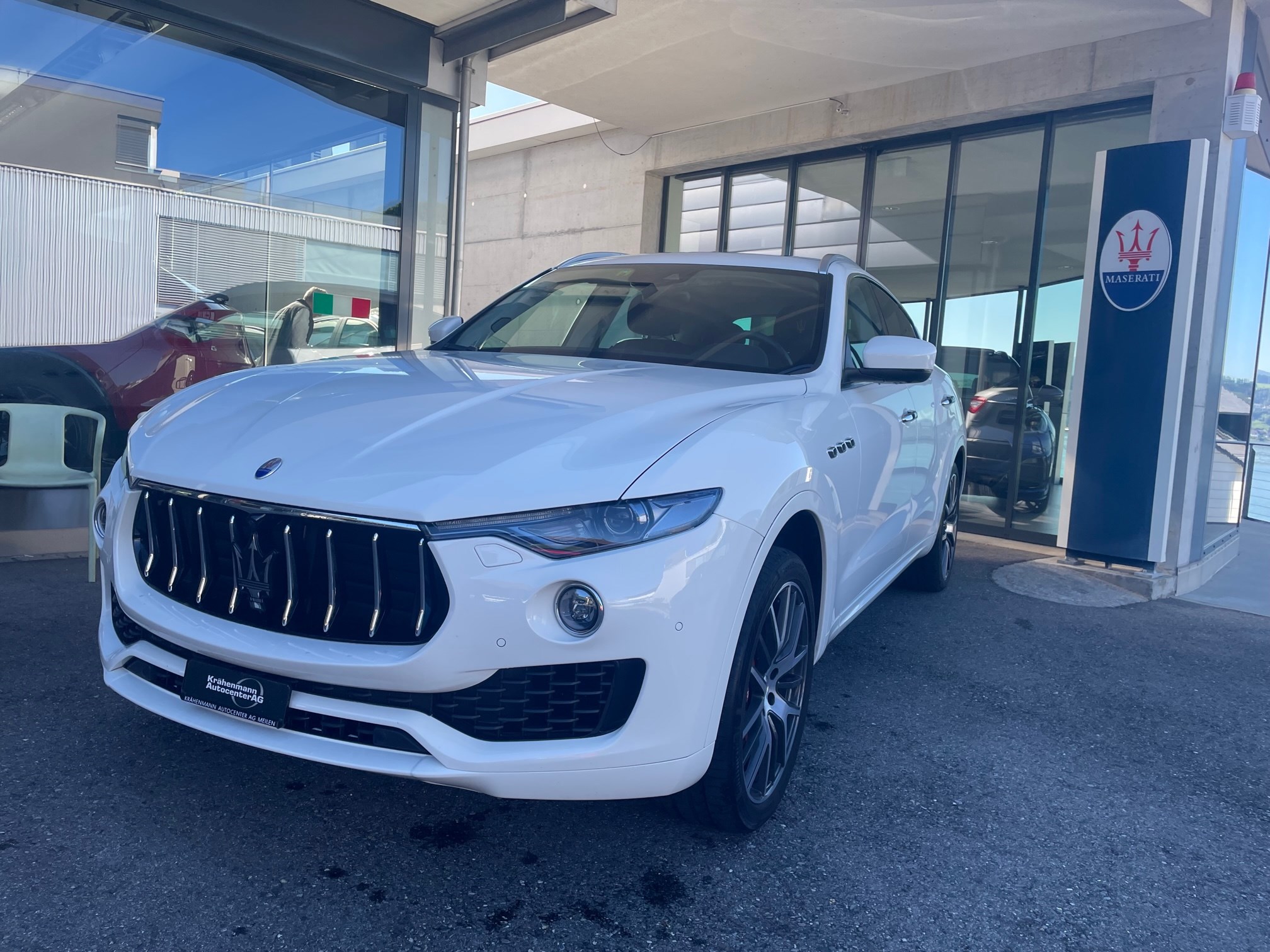 MASERATI LEVANTE S 3.0 V6