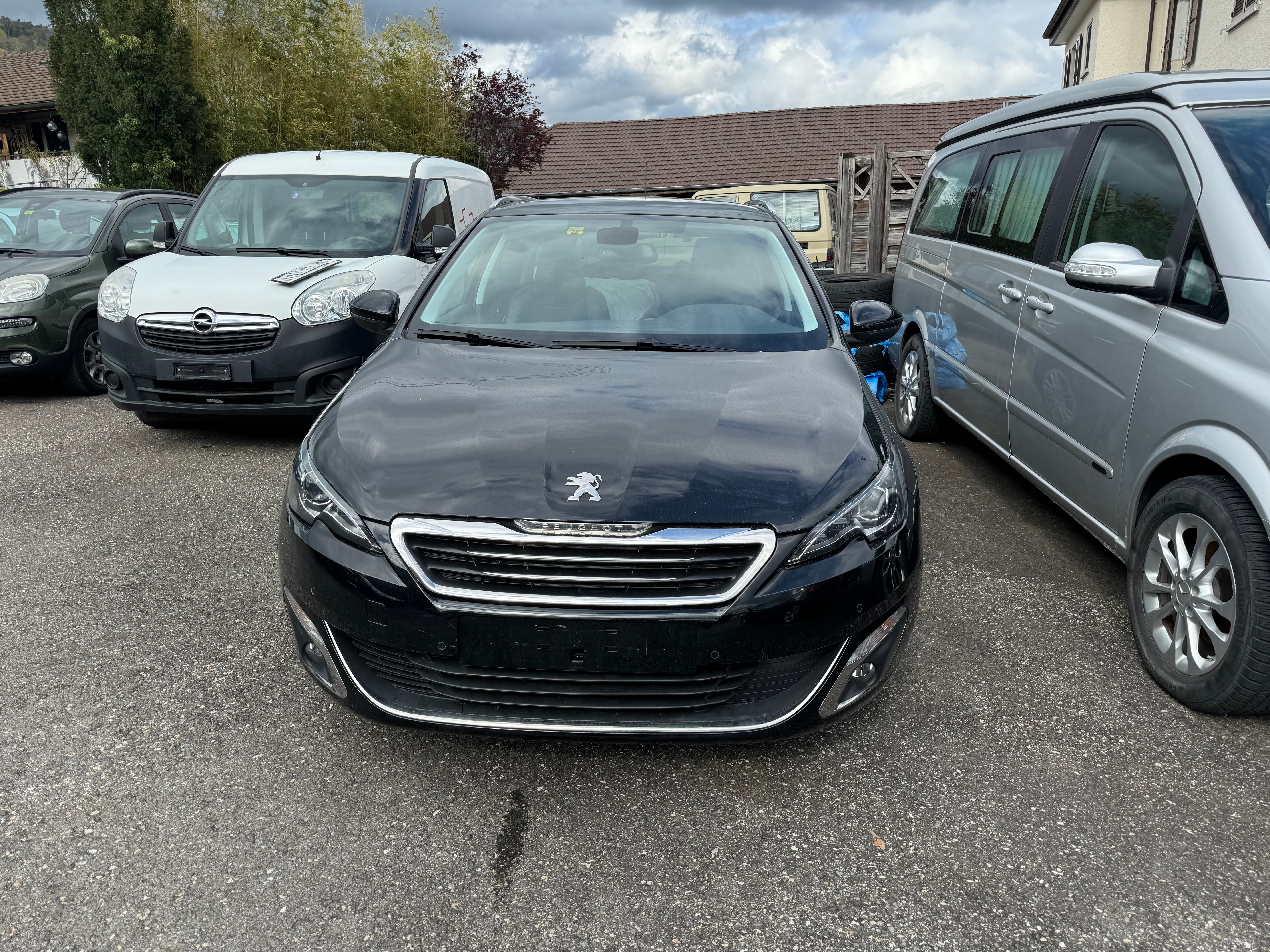 PEUGEOT 308 SW 1.2 THP GT Line Automatic