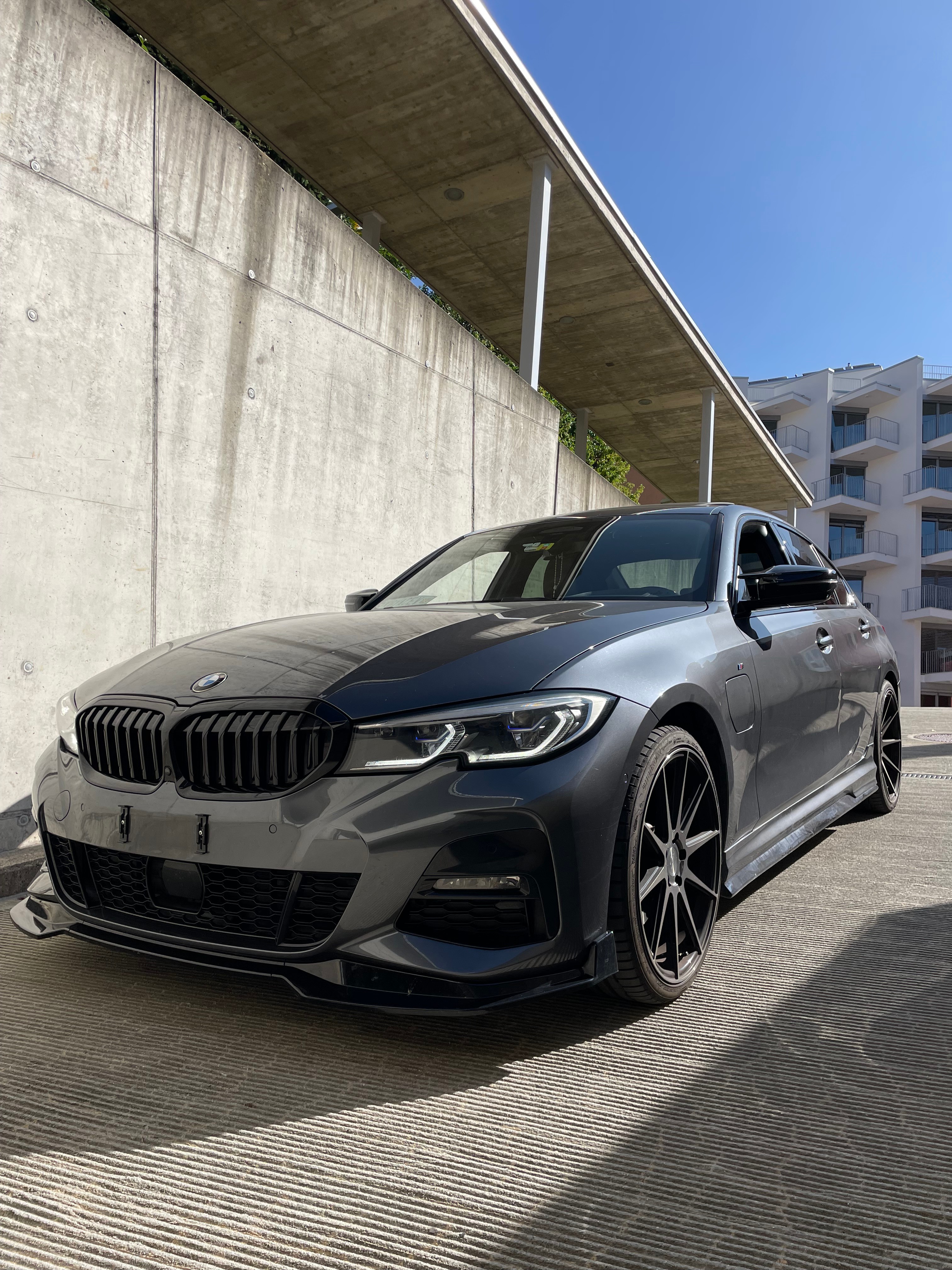 BMW 330e Steptronic M Sport