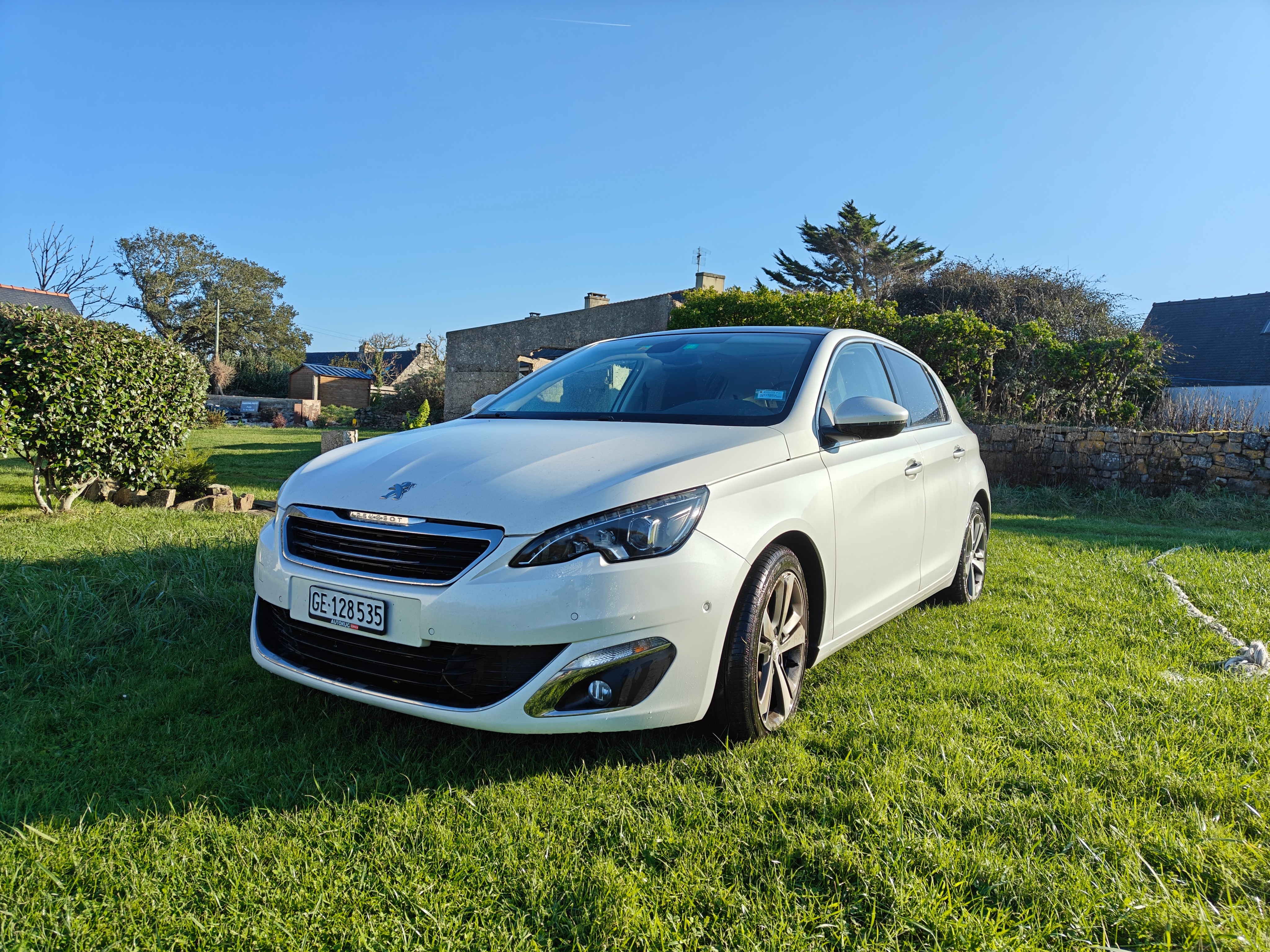 PEUGEOT 308 1.6 THP Féline