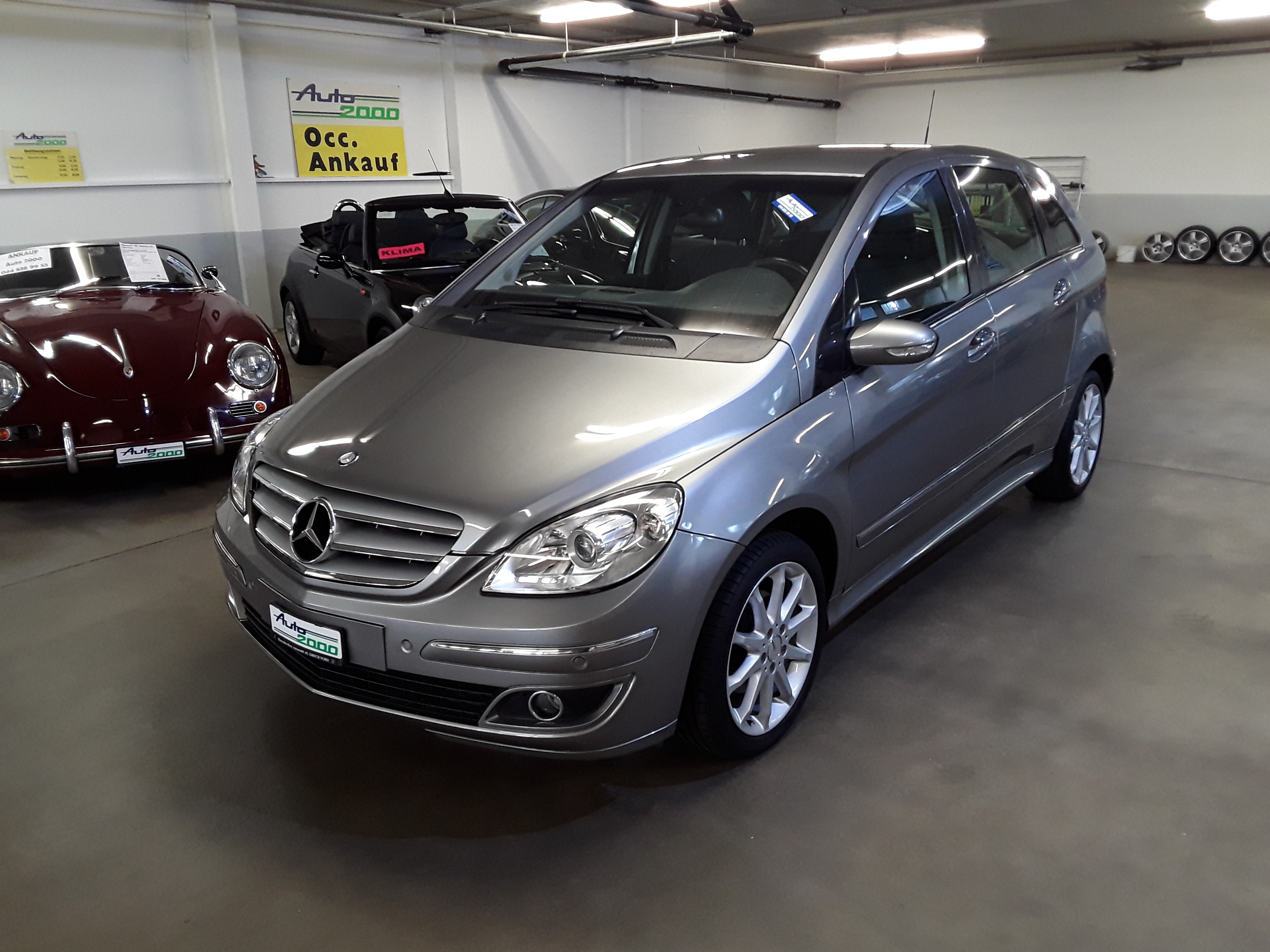 MERCEDES-BENZ B 200