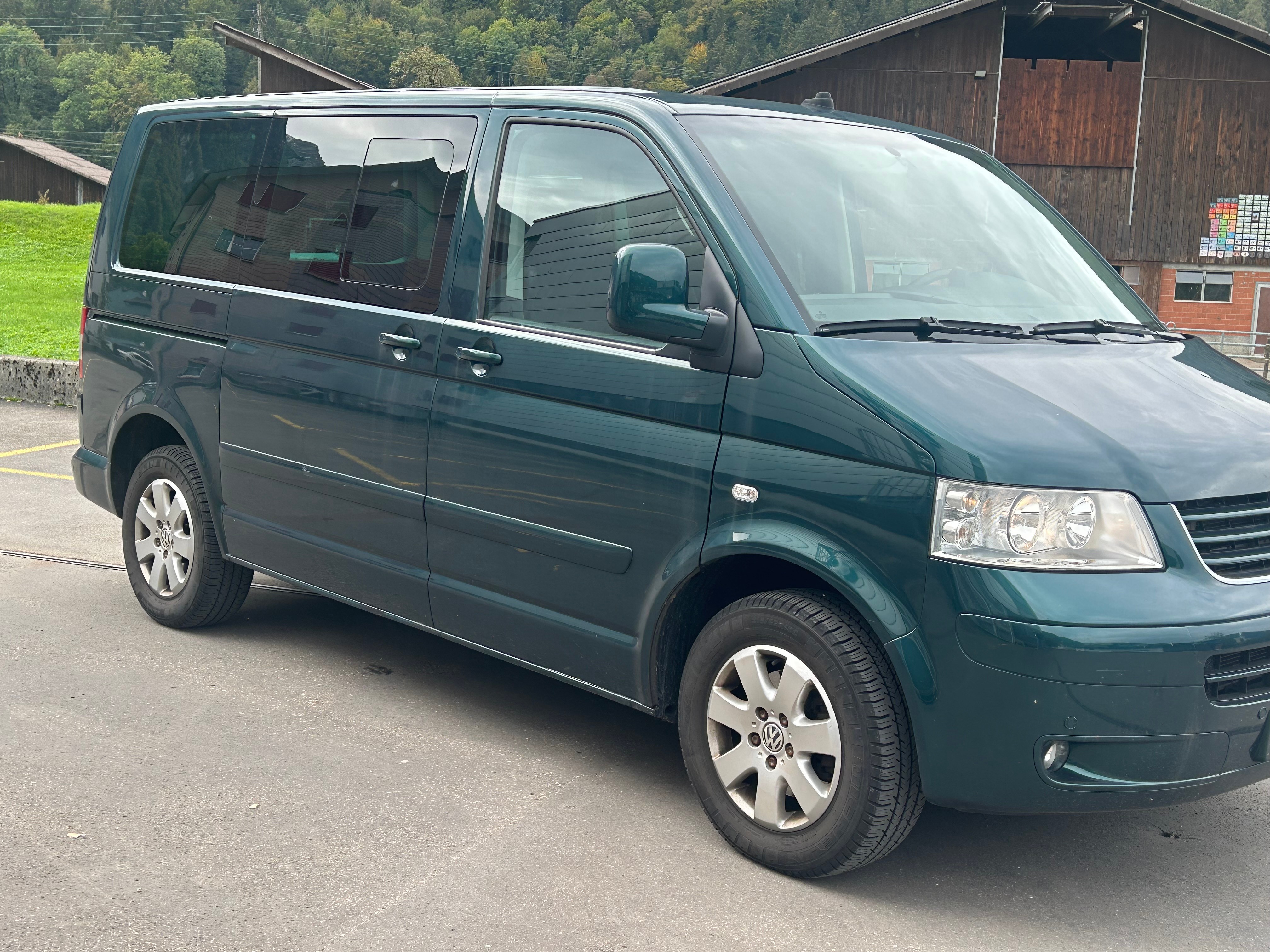 VW T5 Multivan Comfortline 2.5 TDI