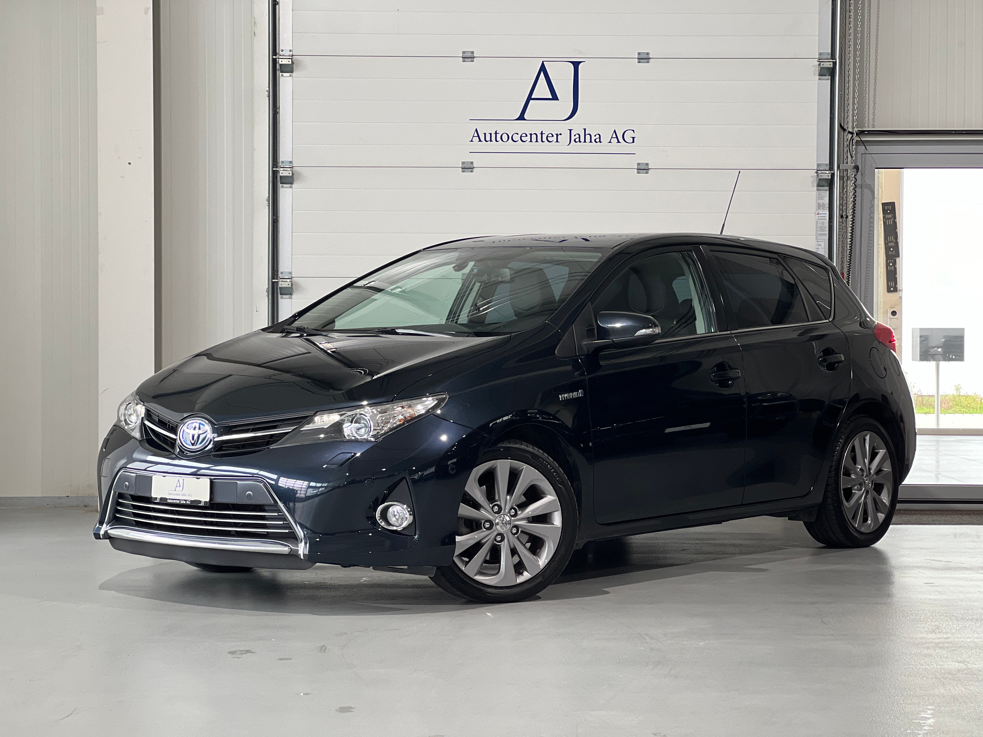 TOYOTA Auris 1.8 16V HSD Linea Luna