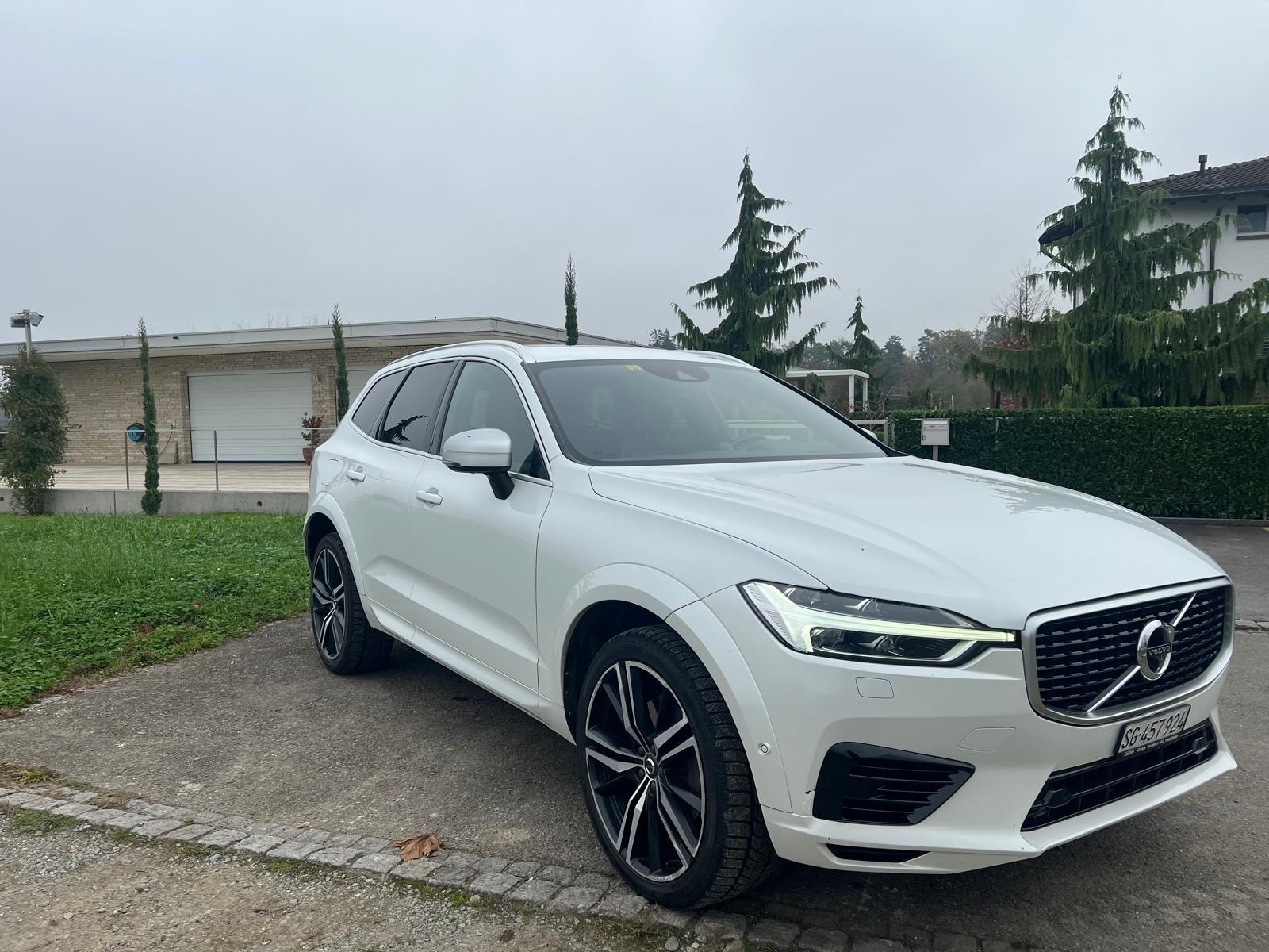 VOLVO XC60 T8 eAWD R-Design Geartronic