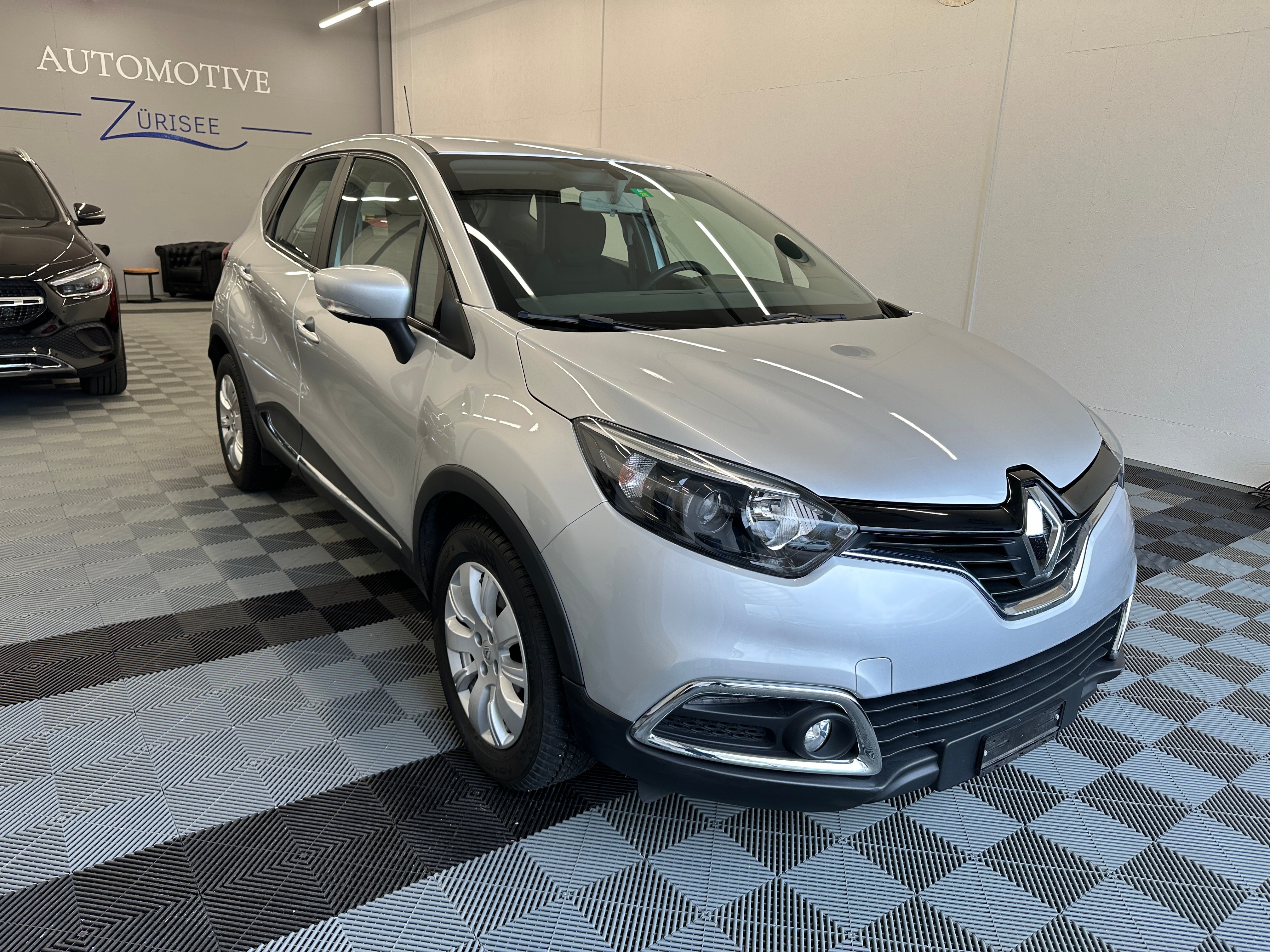 RENAULT Captur 1.2 T 16V Dynamique EDC