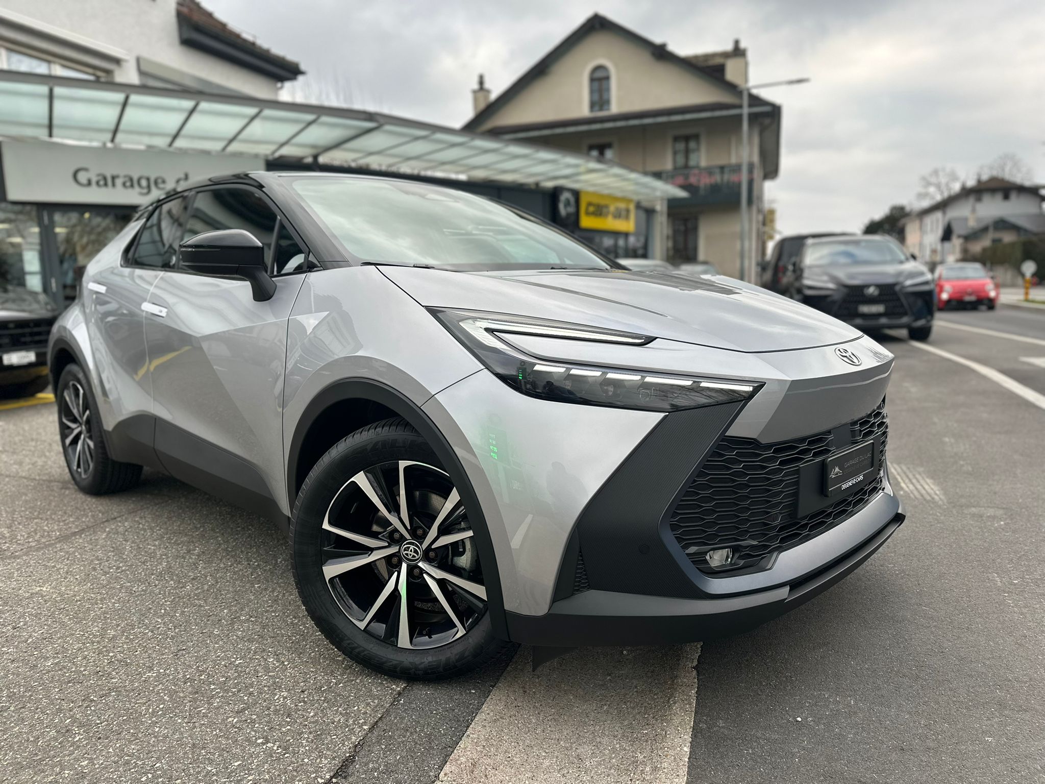 TOYOTA C-HR 2.0 HSD CVT Trend 2WD