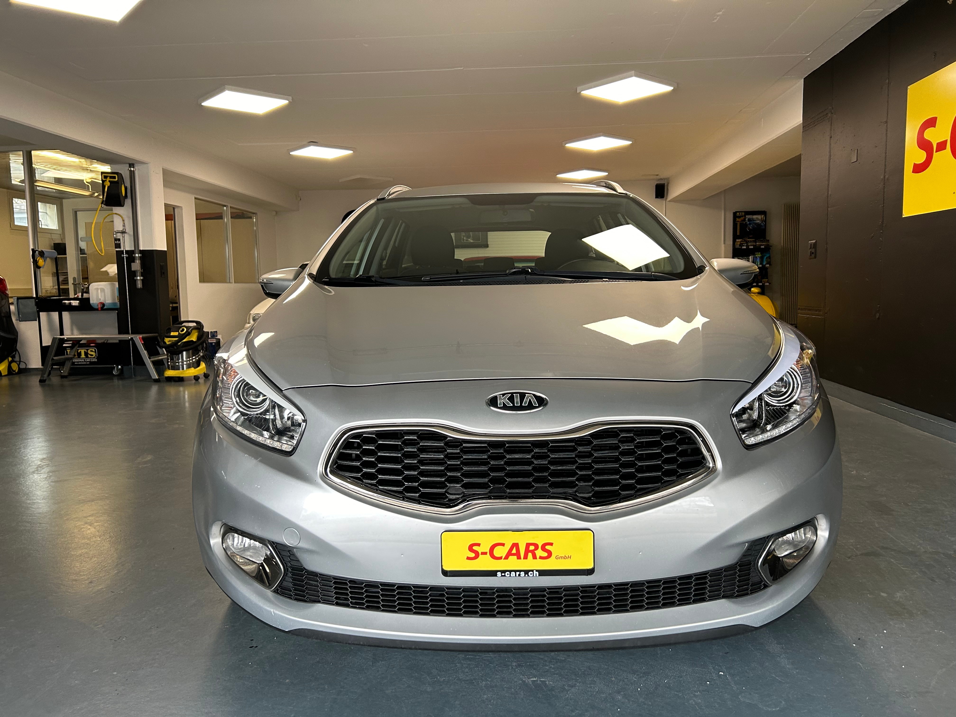 KIA Ceed Sportswagon 1.6 GDi Trend DCT