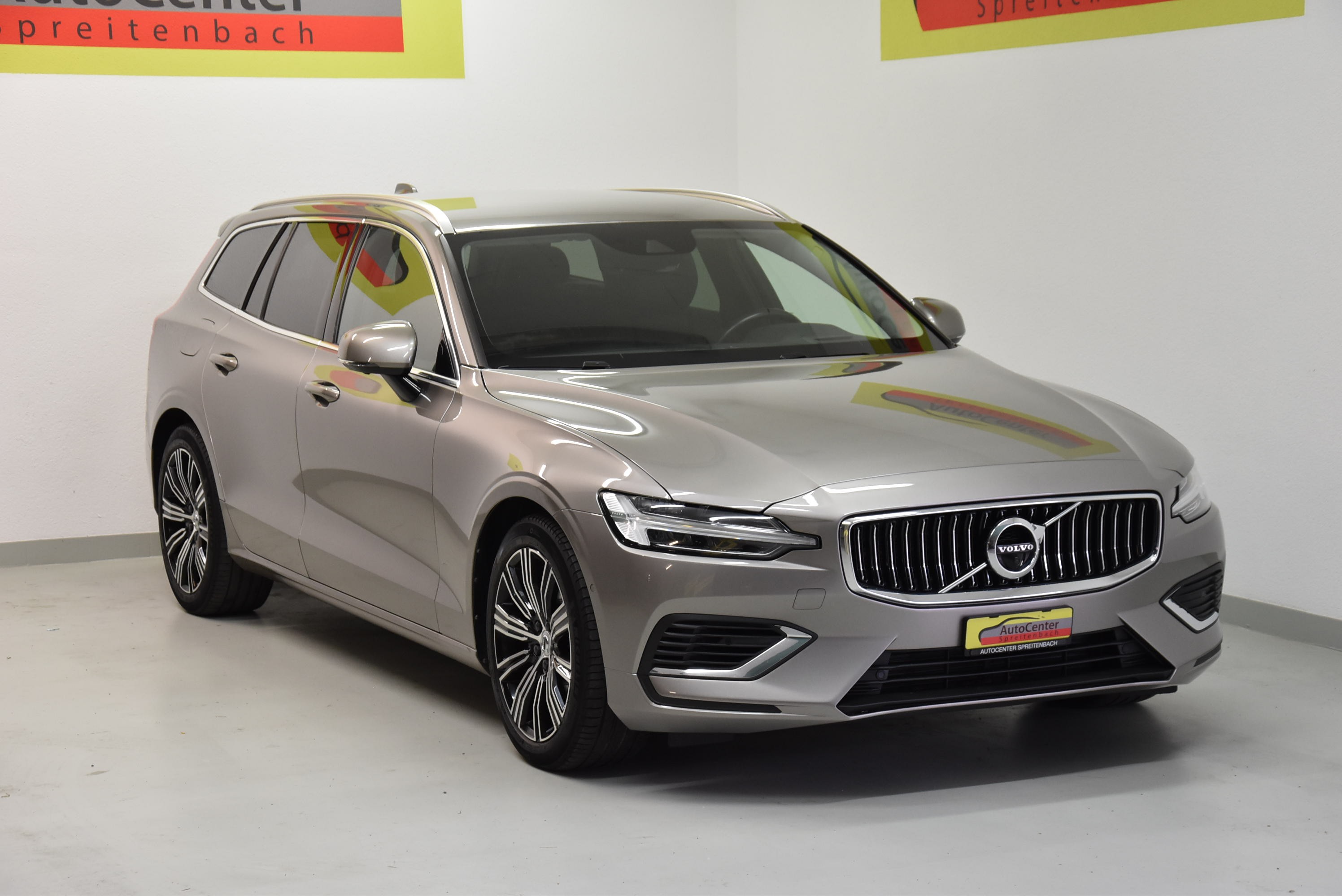 VOLVO V60 T6 eAWD Twin Engine Inscription Geartronic