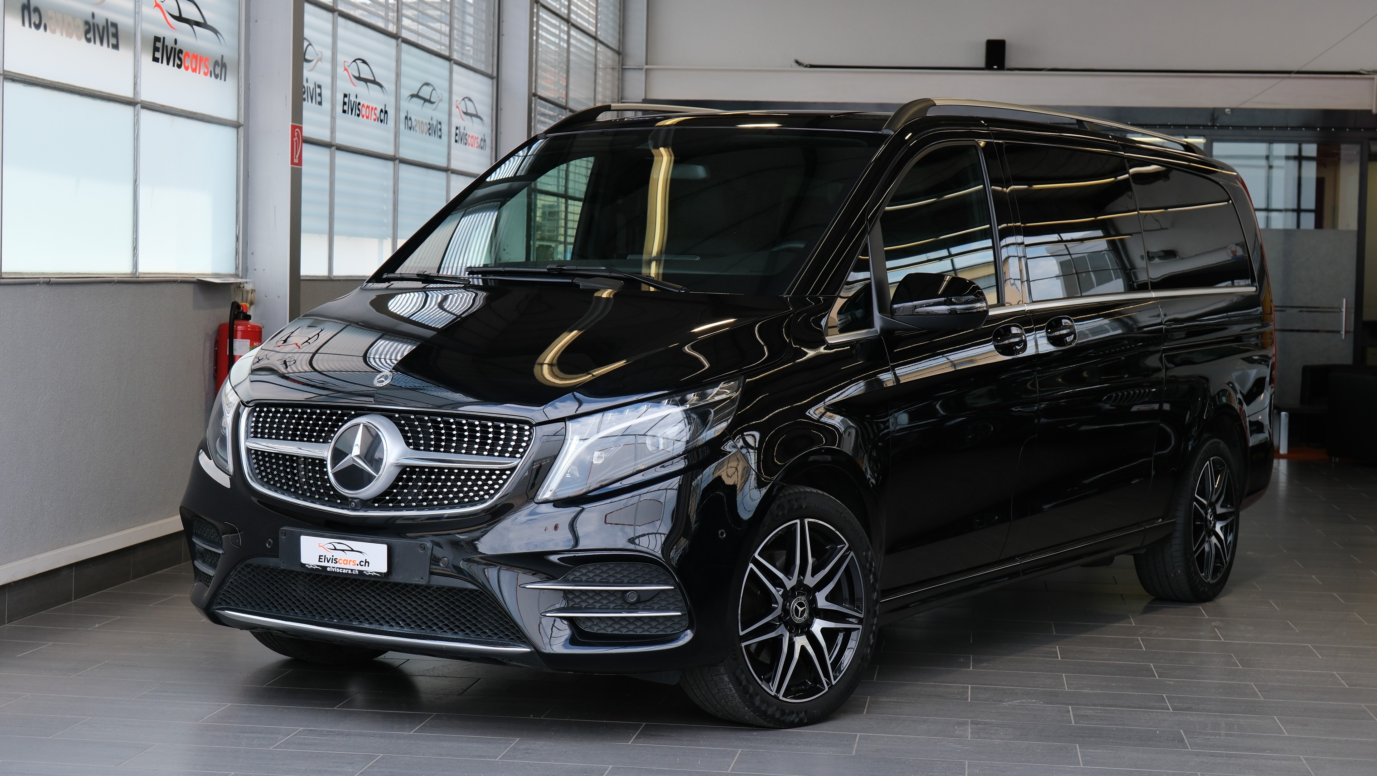 MERCEDES-BENZ V 300 d extralang AMG Line 4Matic 9G-Tronic