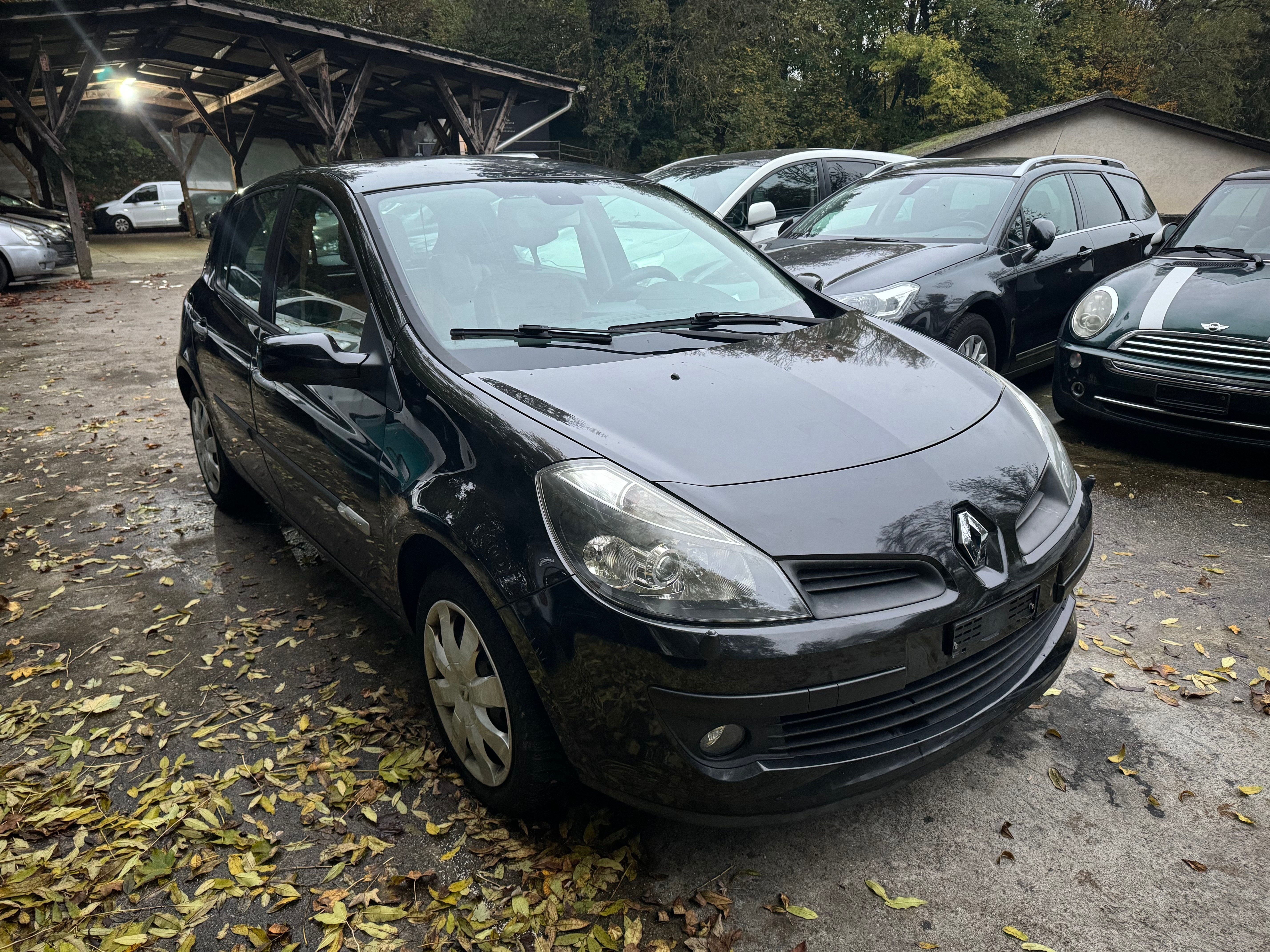 RENAULT Clio 1.6 16V Dynamique