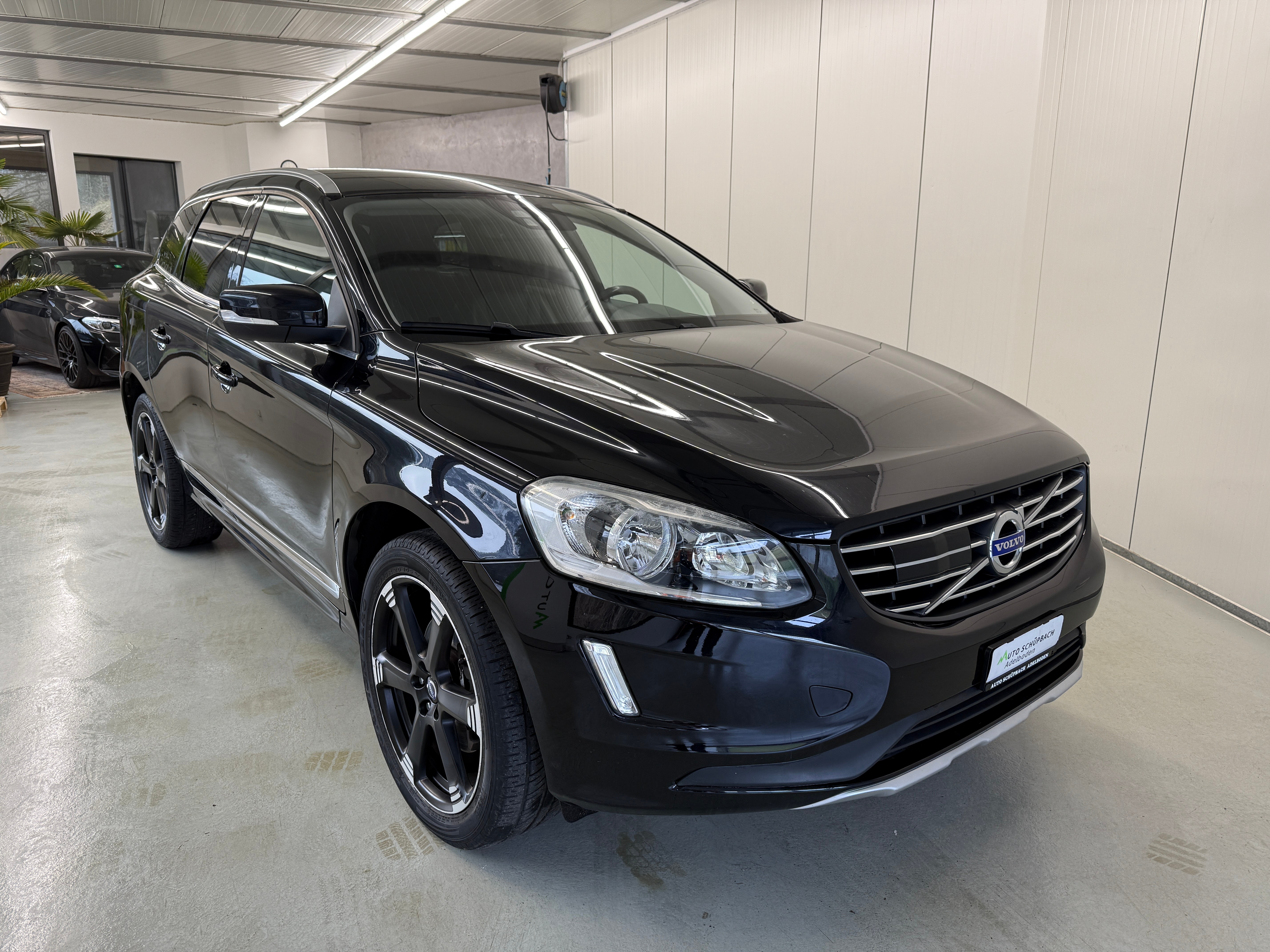 VOLVO XC60 D5 AWD Summum Geartronic