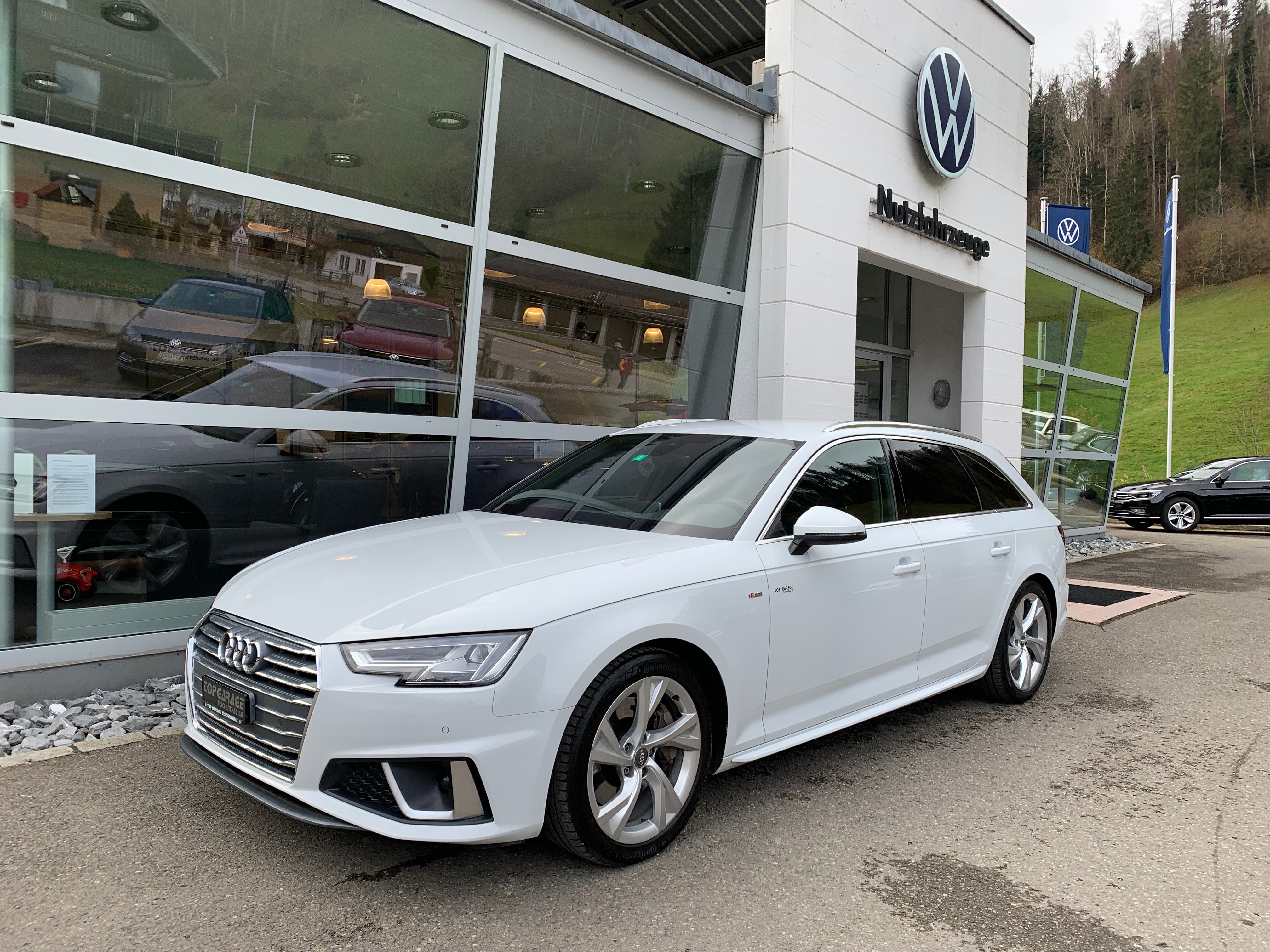 AUDI A4 Avant 45 TFSI Sport S-tronic quattro