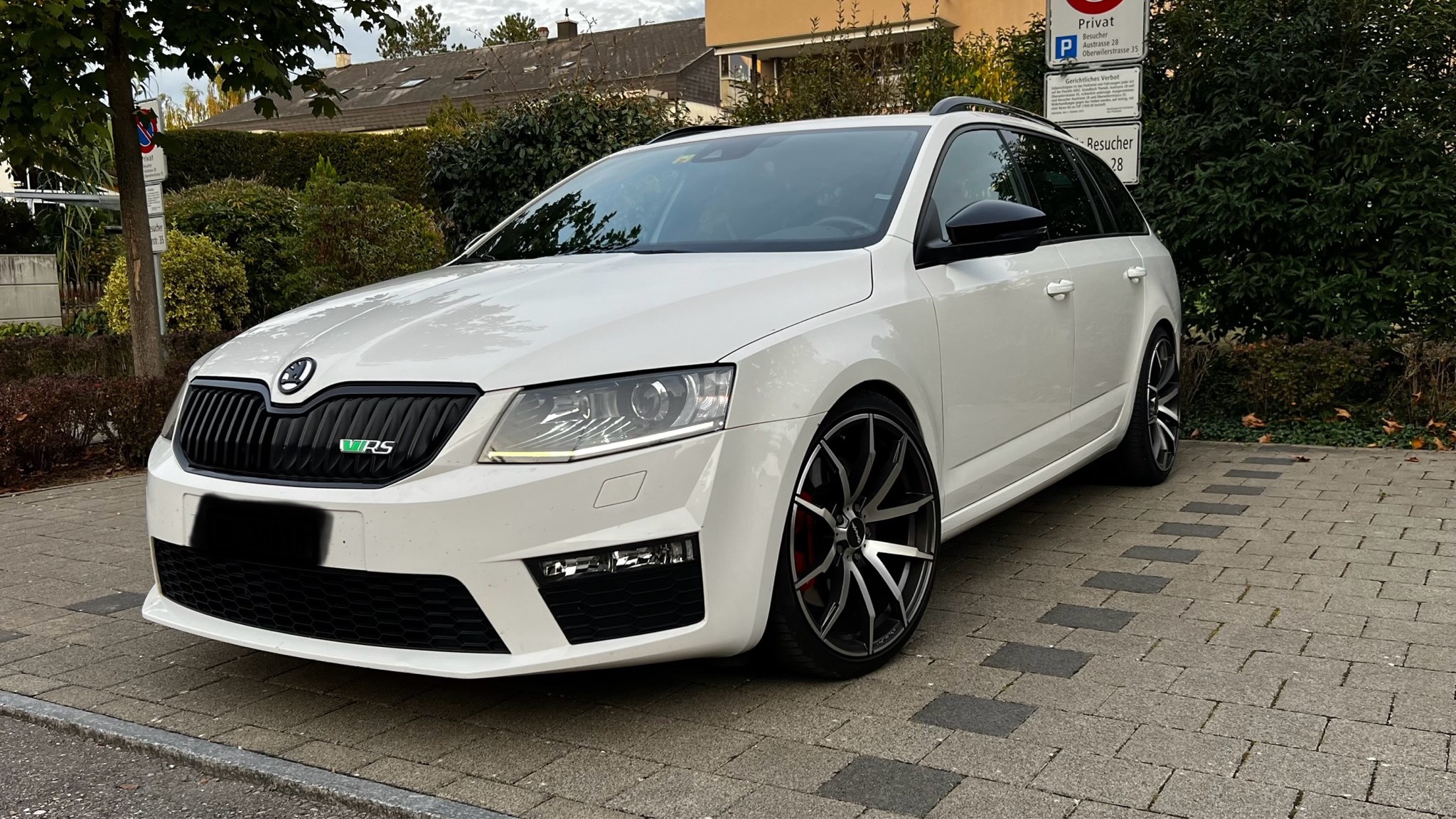 SKODA Octavia Combi 2.0 TSI RS